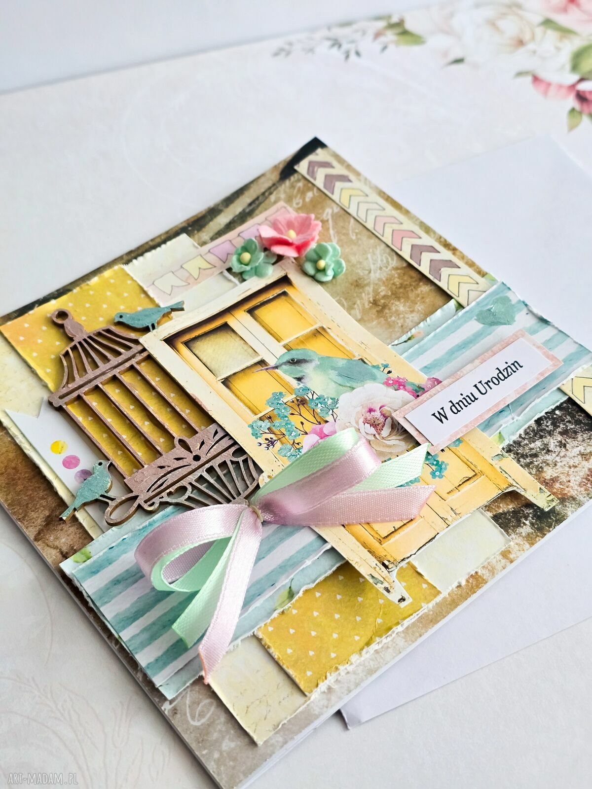 Kartka urodzinowa z ptaszkiem w stylu boho - W dniu Urodzin
