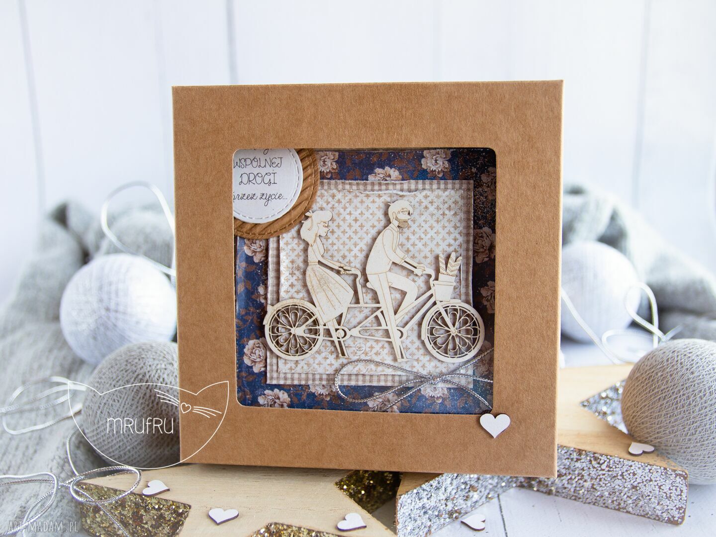 scrapbooking kartki: Kartka ZAKOCHANI dla drugiej połówki, pary lub w dniu ślubu / pudełeczko