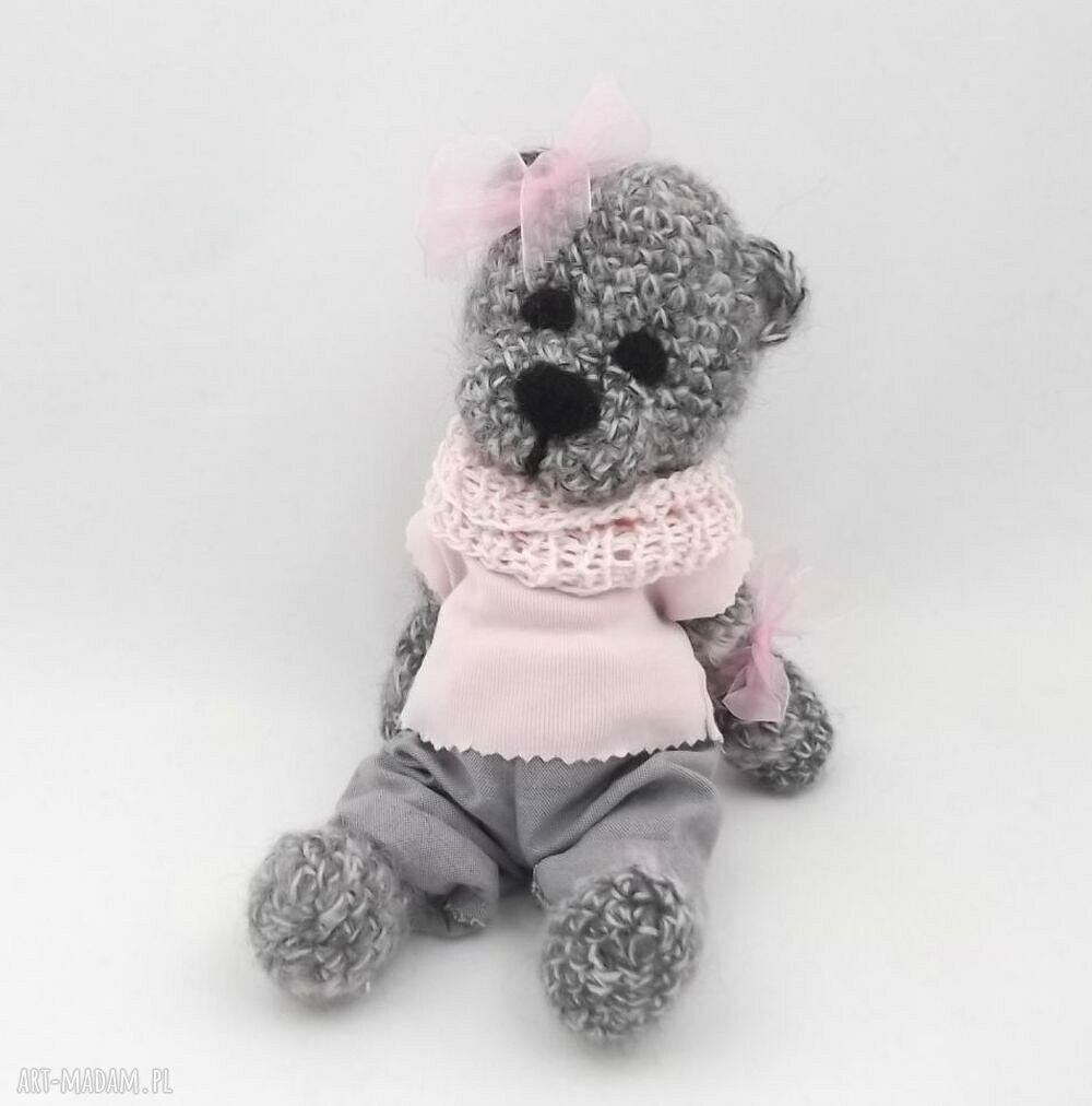 Kasia - szydełkowy miś misia z ruchomymi rączkami i nóżkami (27 cm)