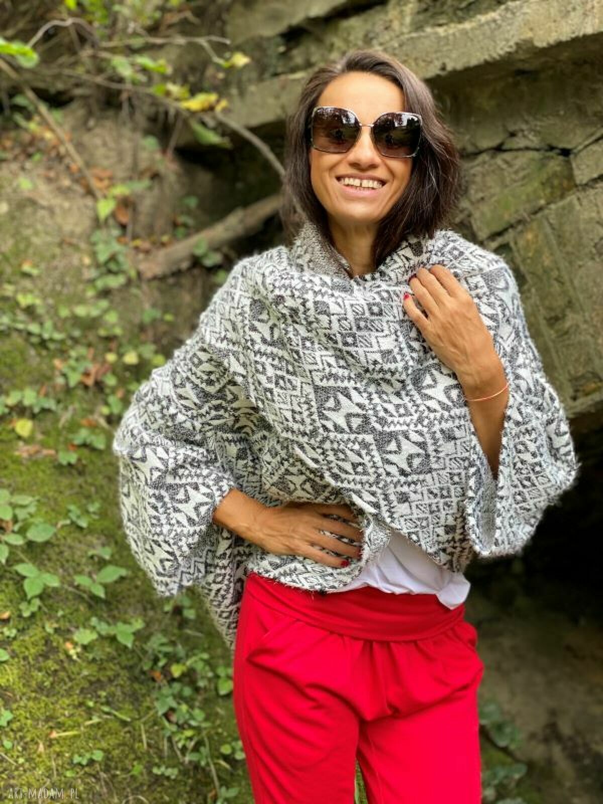 Kimono sweter narzutka na lato - uniwersalna miękkość Nun. mi