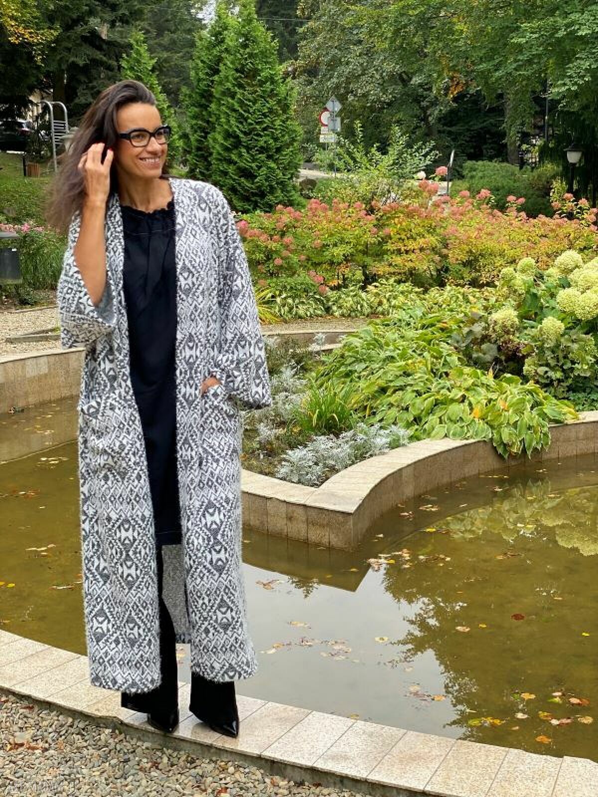 Kimono sweter narzutka na lato - uniwersalna miękkość Nun. mi