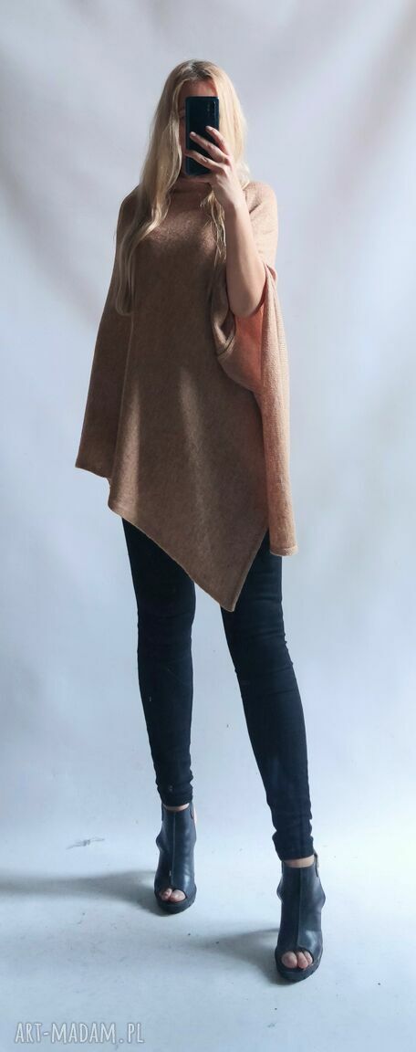 Klasyczne damskie ponczo sweter - oversize camel