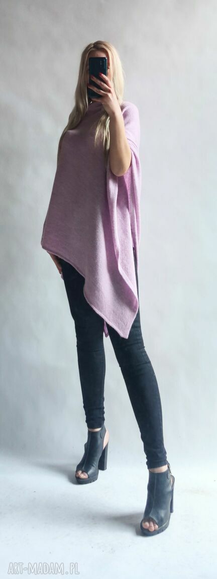 Klasyczne poncho damskie oversize w kolorze lila 82x82 cm
