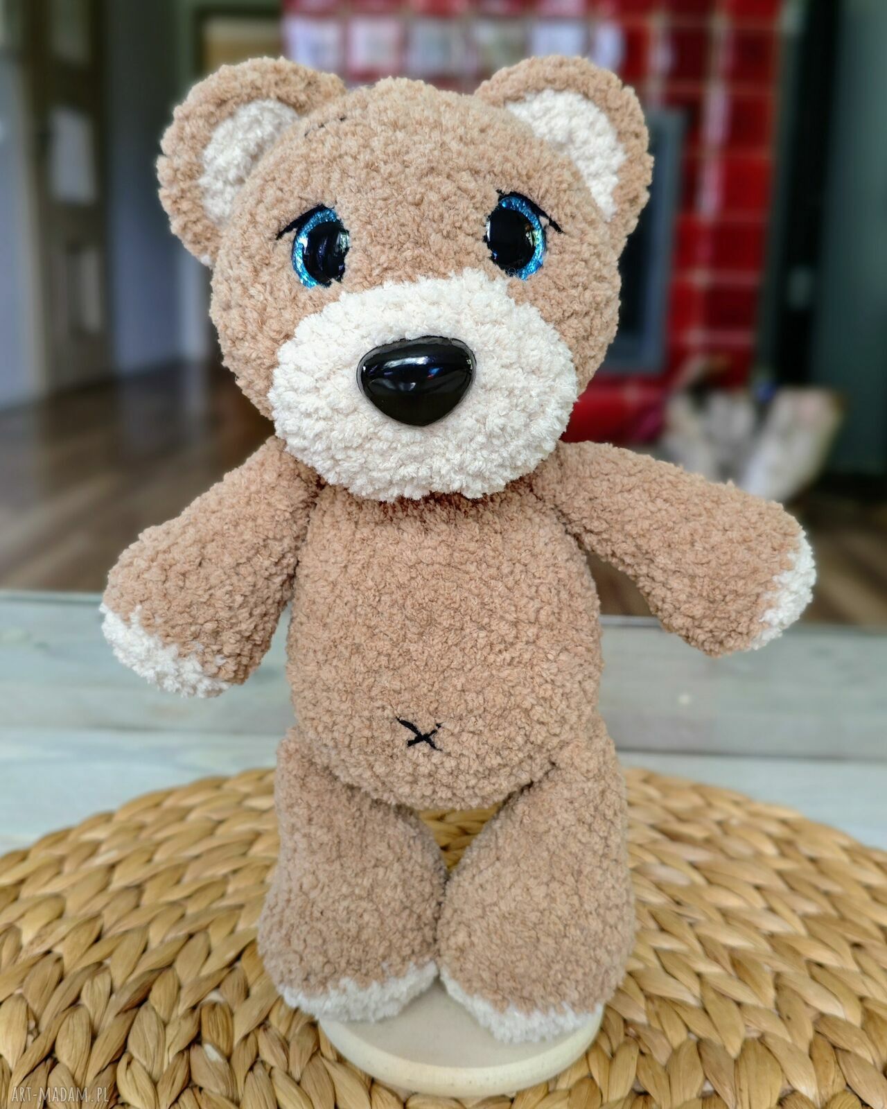 Klasyczny miś szydełkowy 20 cm - brązowy teddy bear z boucle.