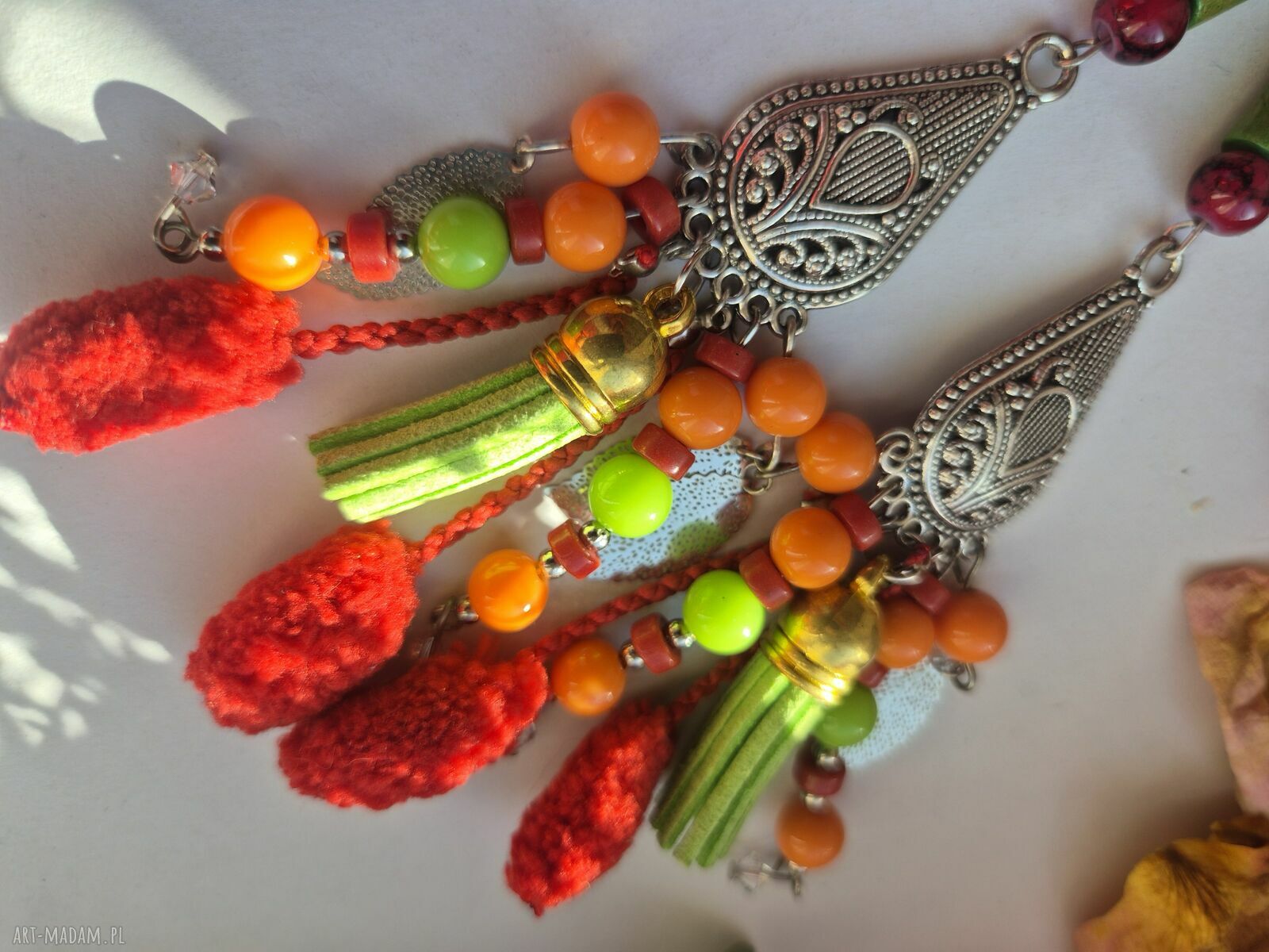 Klipsy handmade z lekkimi chwostami - niepowtarzalne i wyjątkowe