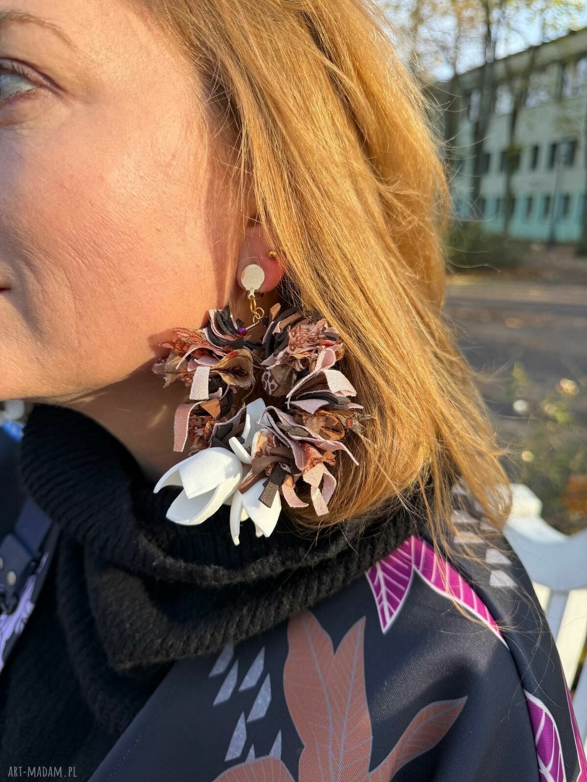 Lekkie klipsy z kwiatami i kołami w stylu boho etno