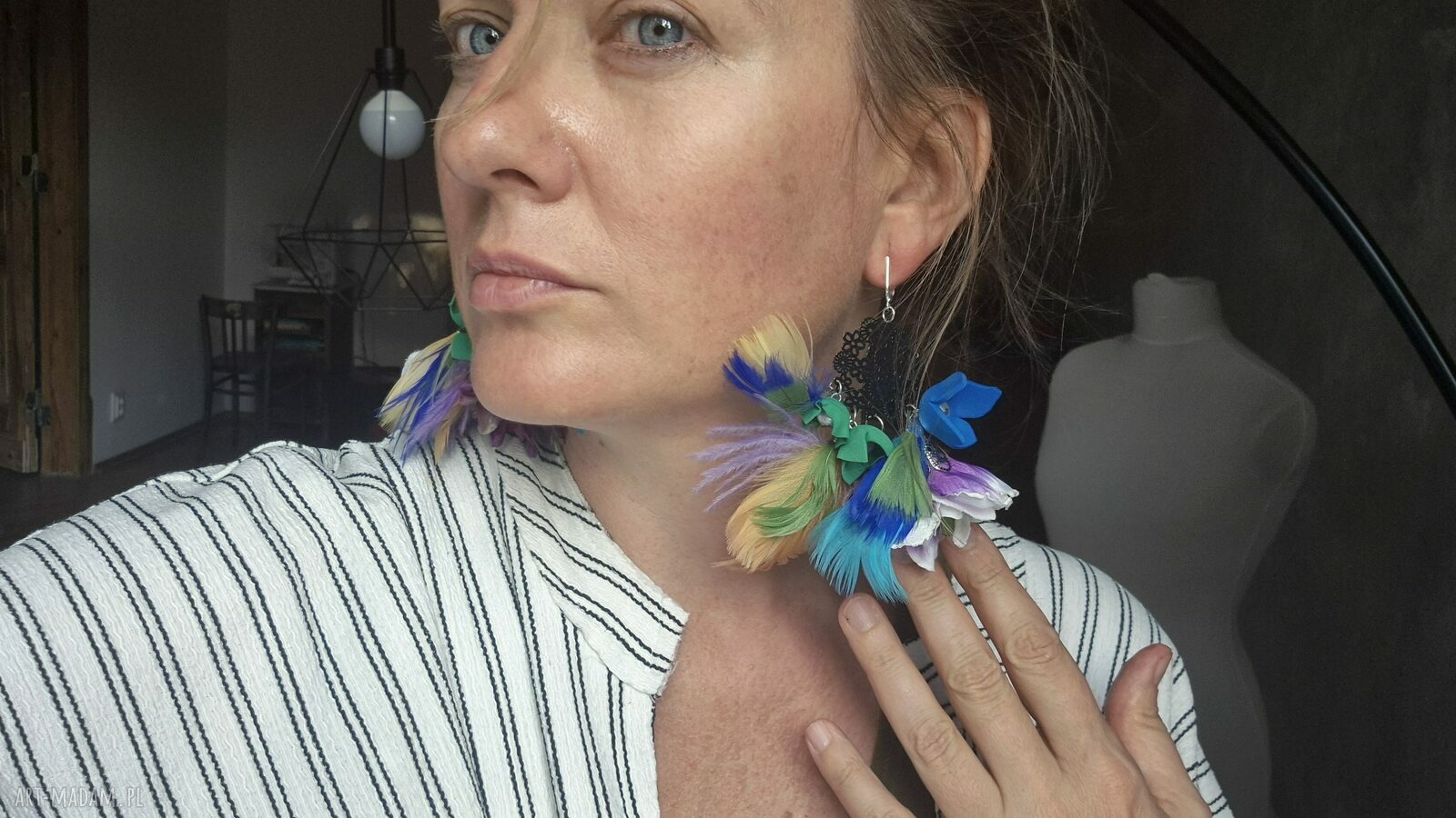 Klipsy pióra i kwiaty - duże boho Frida