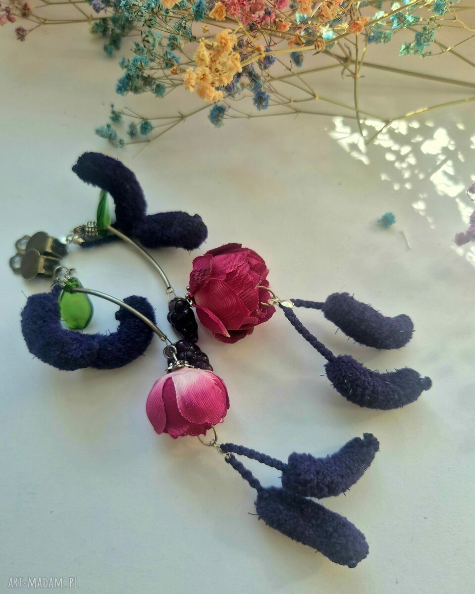 Klipsy róże i fioletowe pompony - leciutkie, handmade