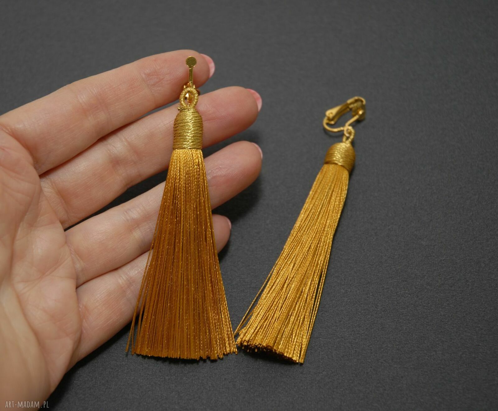 Złote klipsy z chwostami - handmade, na wieczór