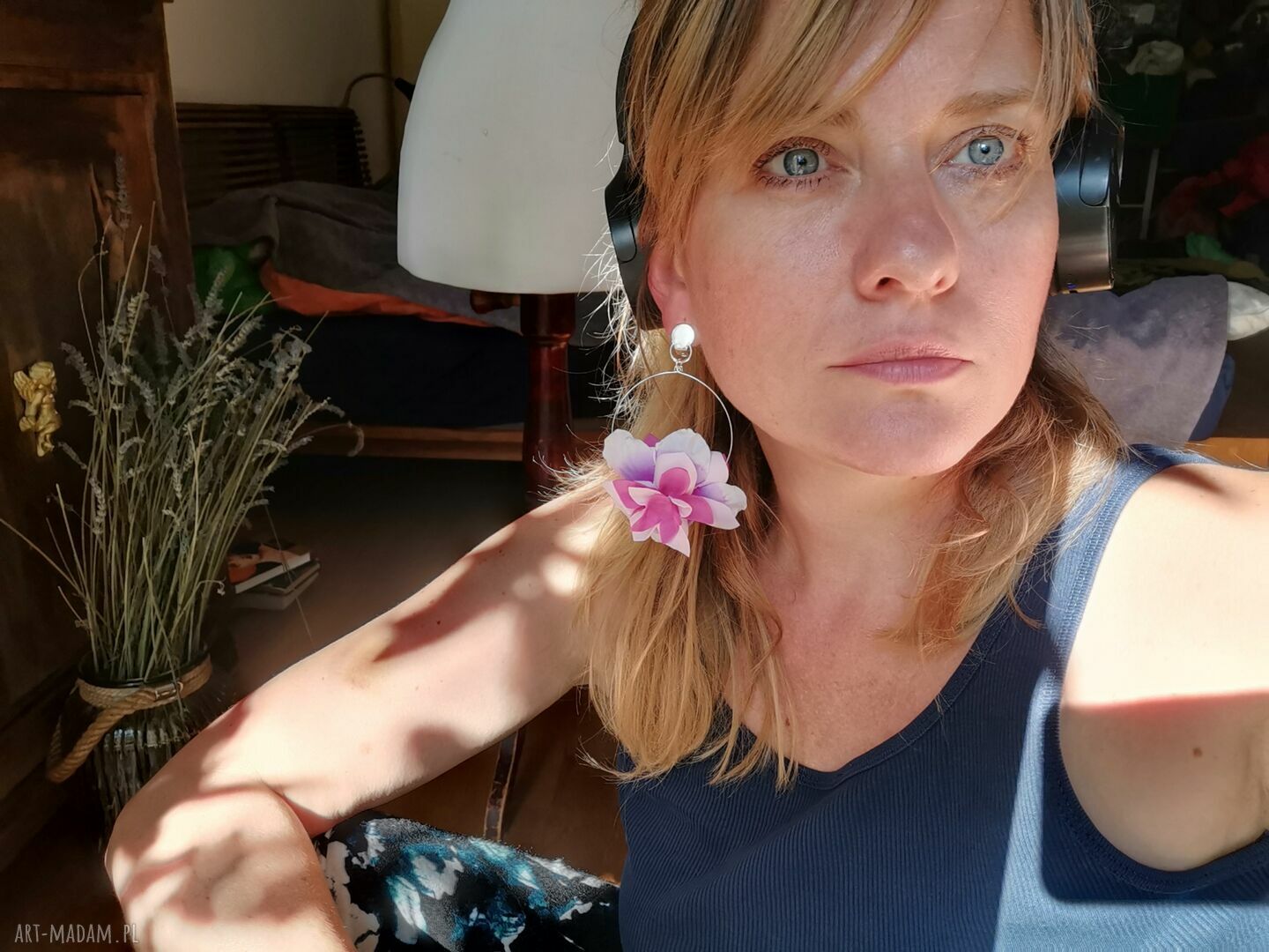 Lekkie klipsy ślubne w różu i fiolecie - boho frędzle Ruda Klara