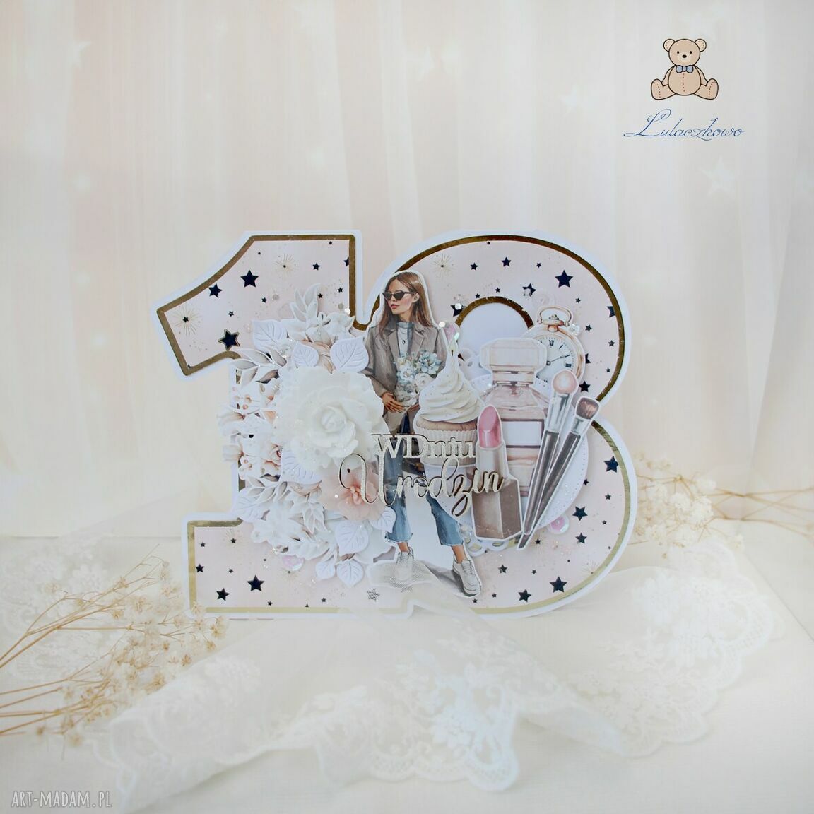 Kobieca kartka na 18 urodziny - cyferka 18 "HappyBirthday"