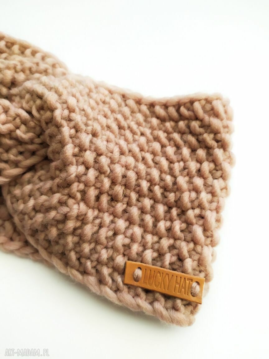 Kobieca wełniana opaska twist typu turban w pudrowym beżu - ręcznie robiona