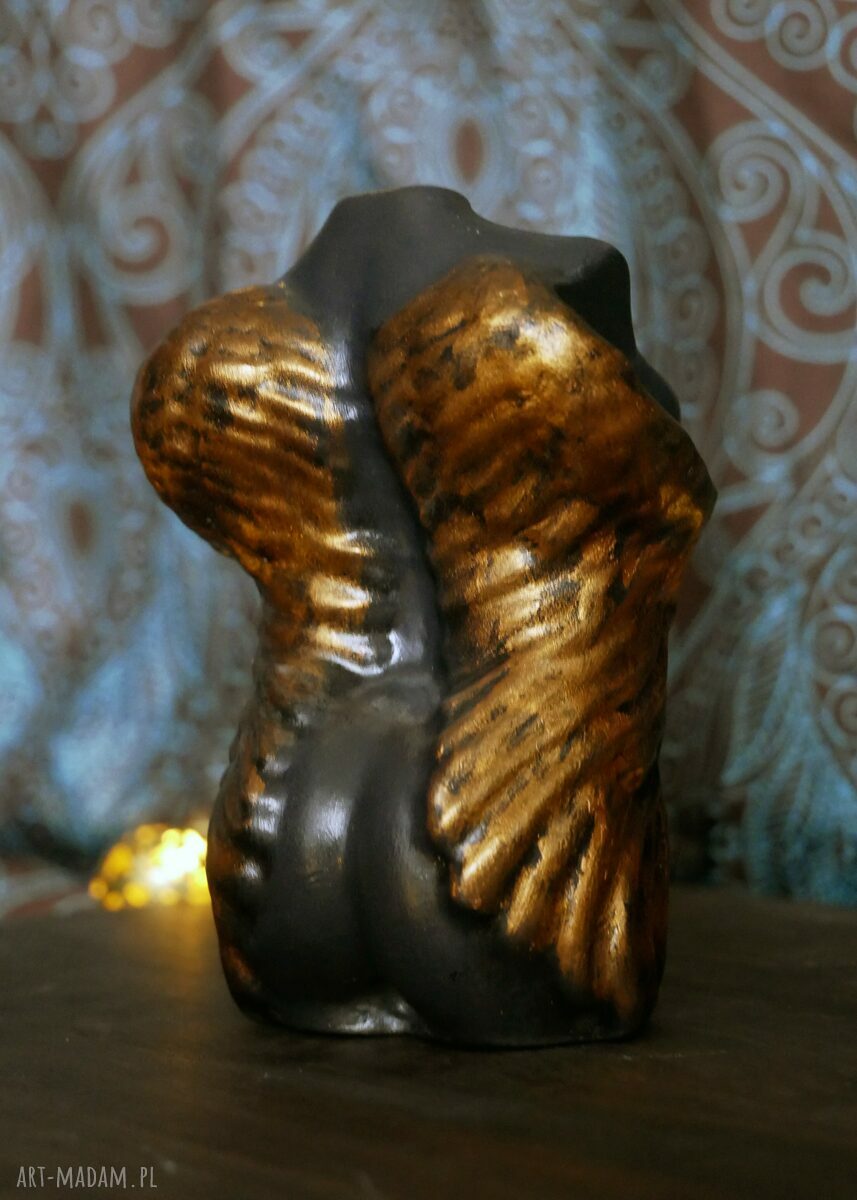 Kobieta Anioł - czarno-złota anielica z gipsu (wys. 10,5 cm)