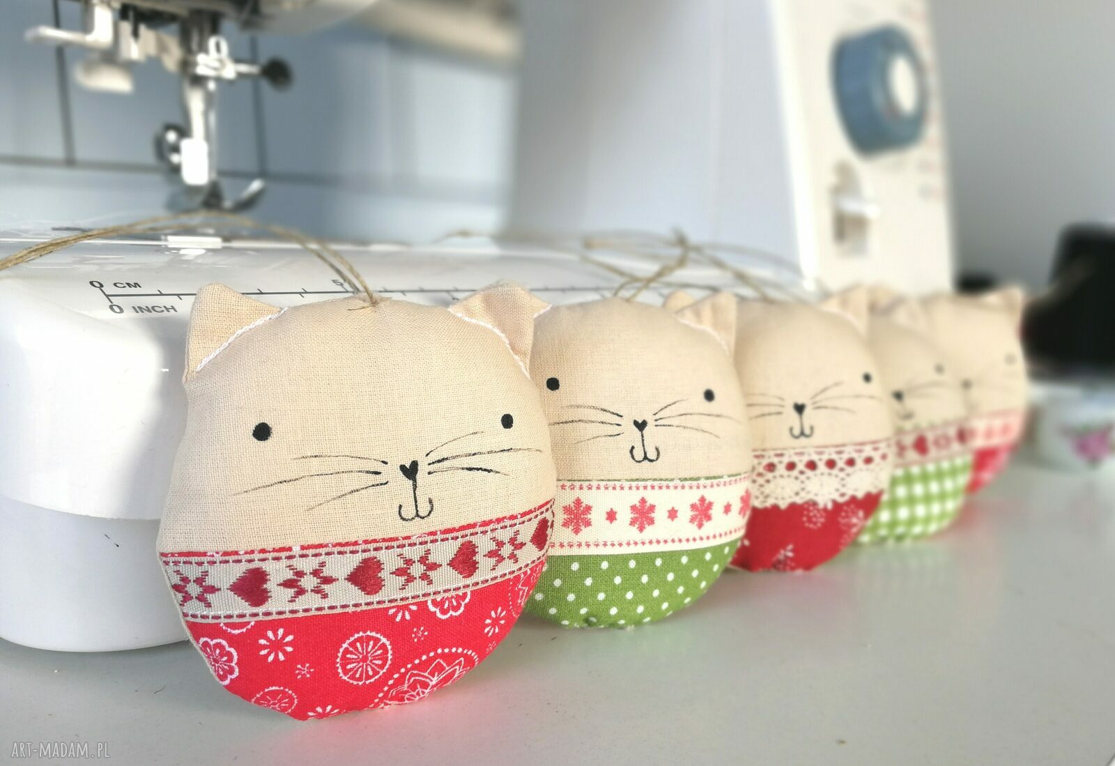 Kocie bombki - świąteczne ozdoby choinkowe z motywem kotów