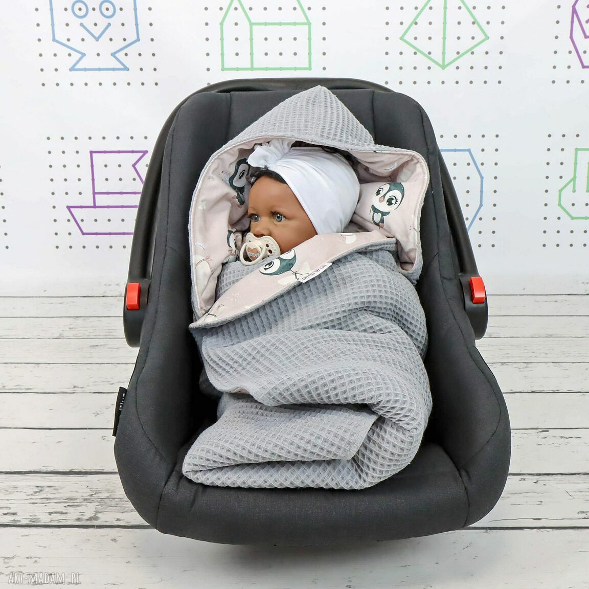 Bawełniany kocyk do fotelika Newborn - Pingwinki Róż