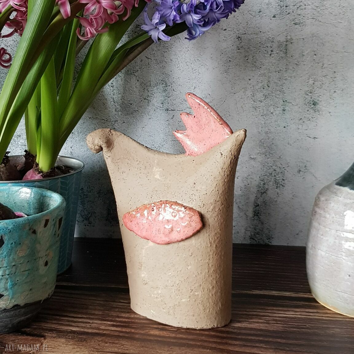 Kokoszka ceramiczna BADURA - ręcznie lepiona dekoracja na Wielkanoc