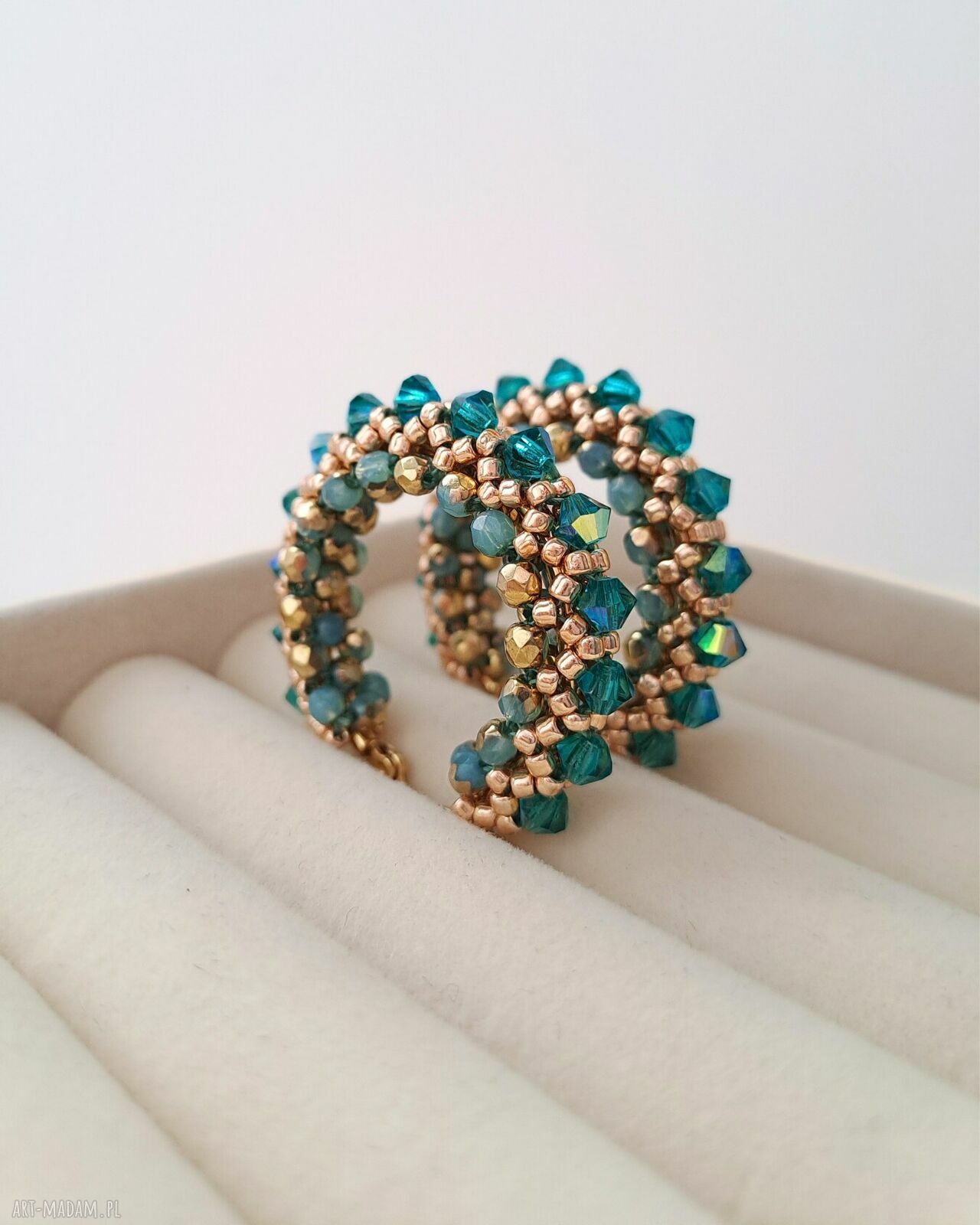 Turkusowe kolczyki koła z kryształów Preciosa AURA Blue Zircon