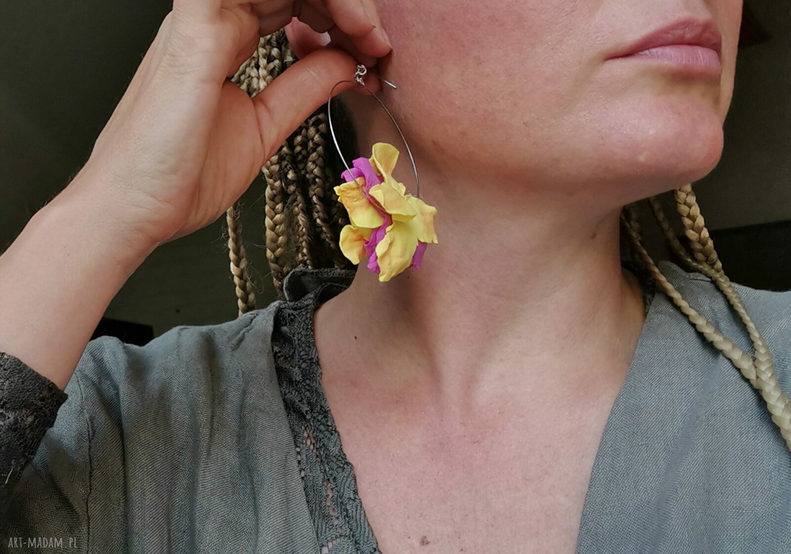 Kolczyki koła - lekkie kwiaty boho (Box X1) - Ruda Klara