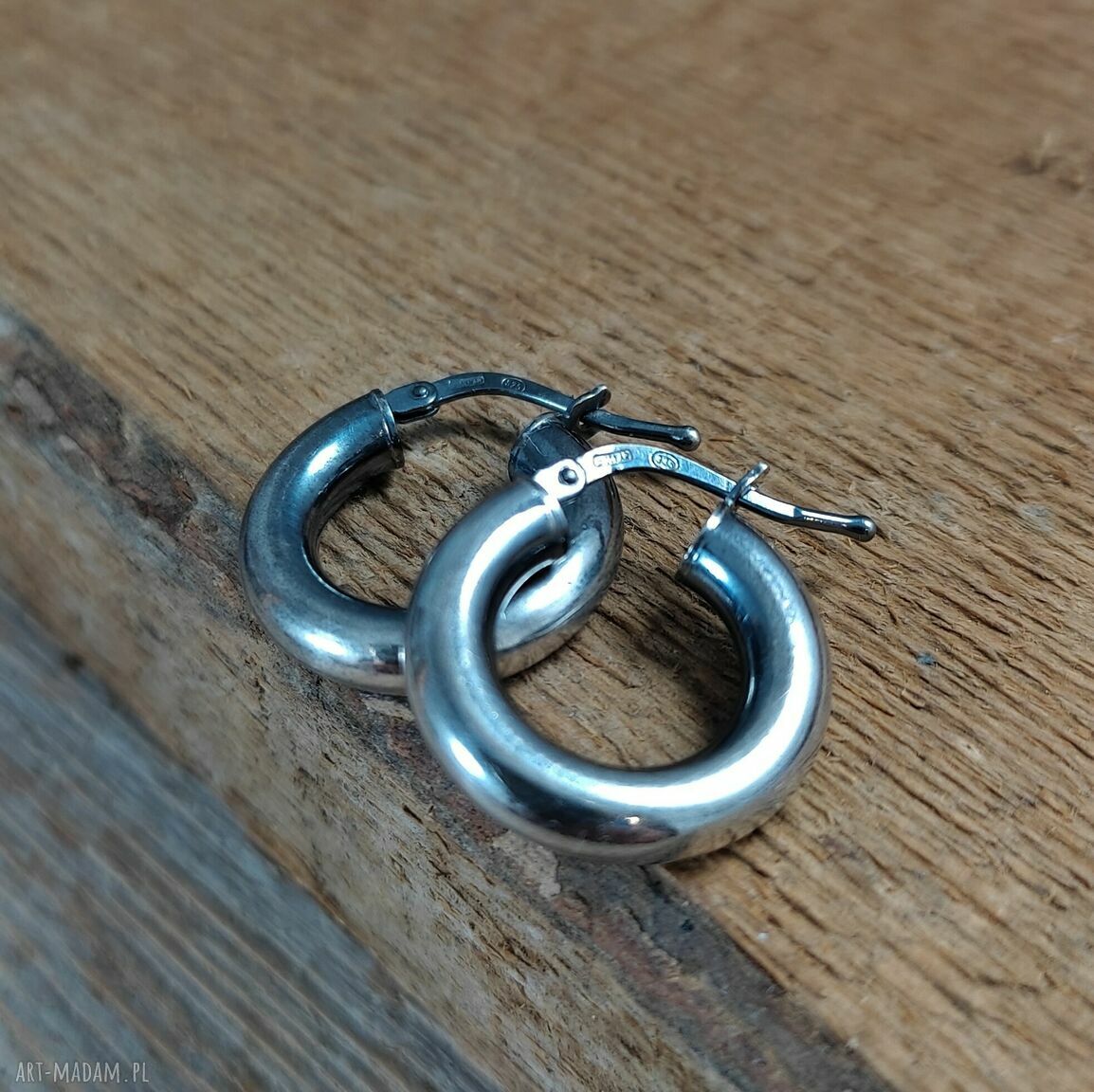 Kolczyki - koła ze srebra 925 oksydowanego (1,8 cm) - Irart