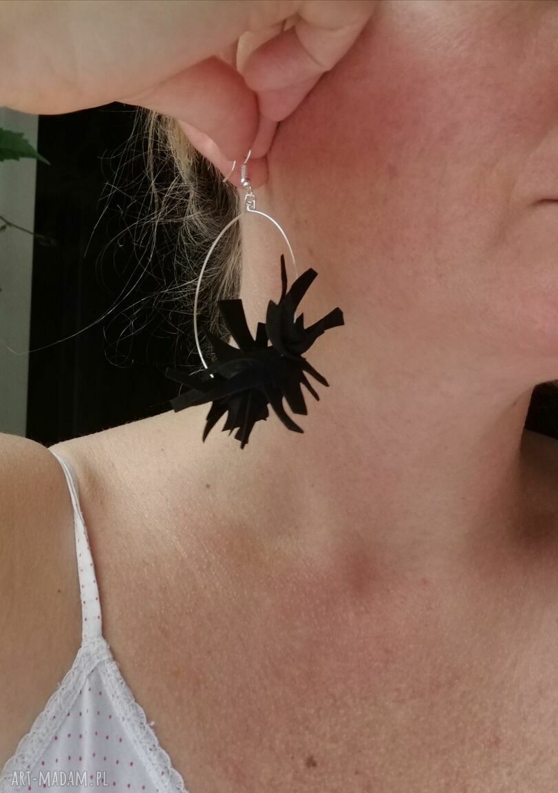 Kolczyki koła długie i lekkie - boho frędzle z piór na ślub