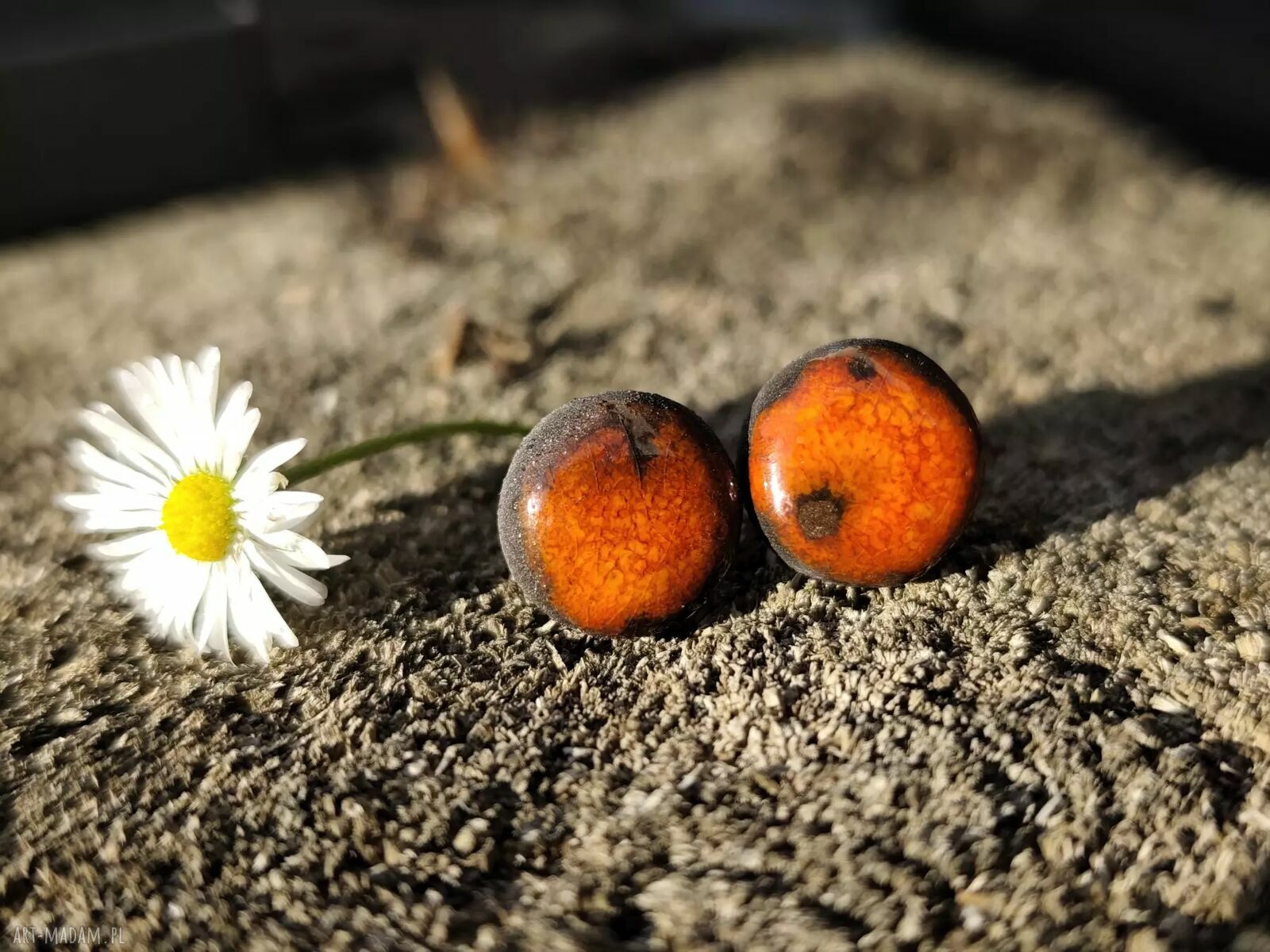 Pomarańczowe kolczyki ceramiczne handmade