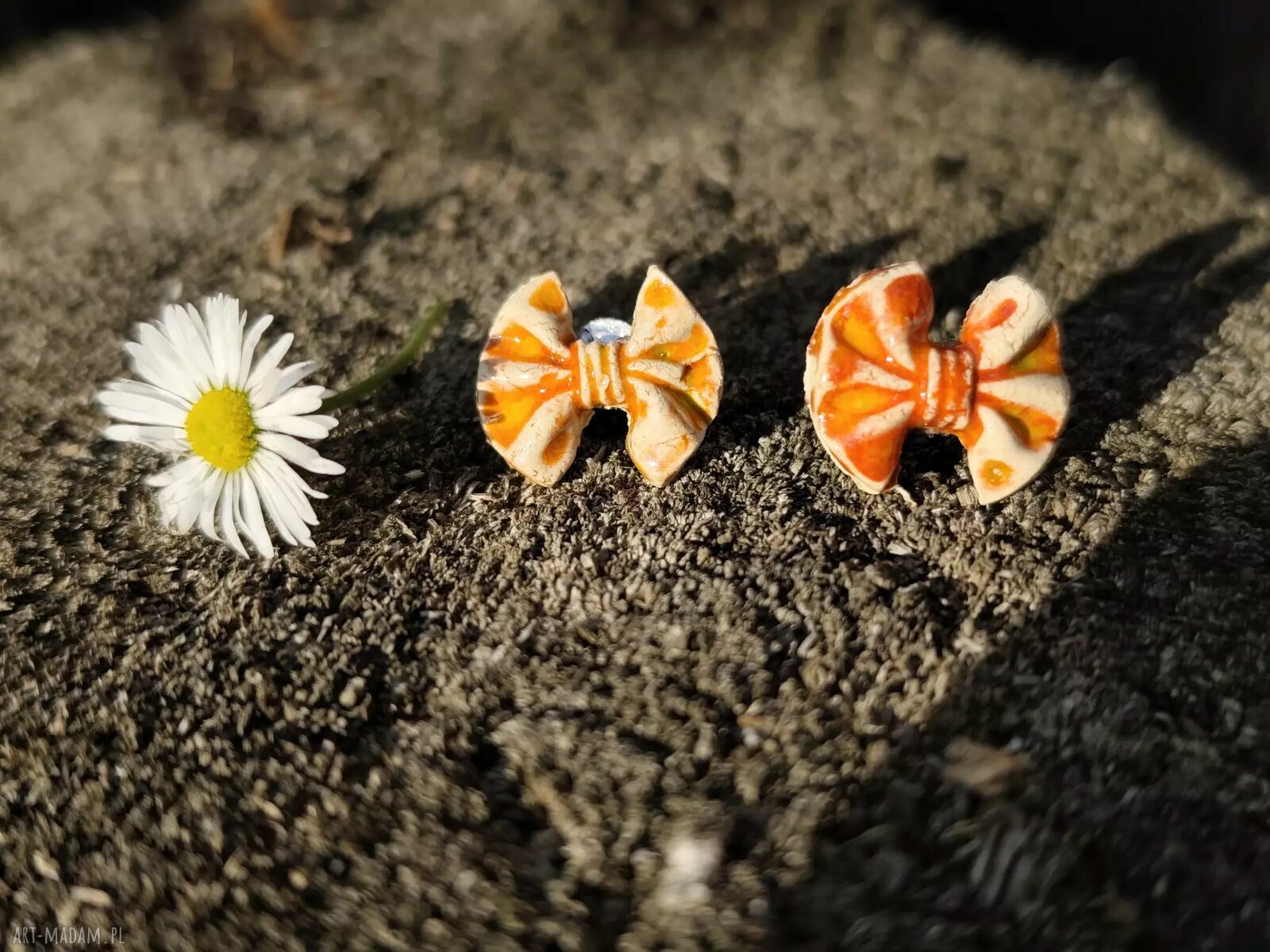 Pomarańczowe kolczyki ceramiczne 17