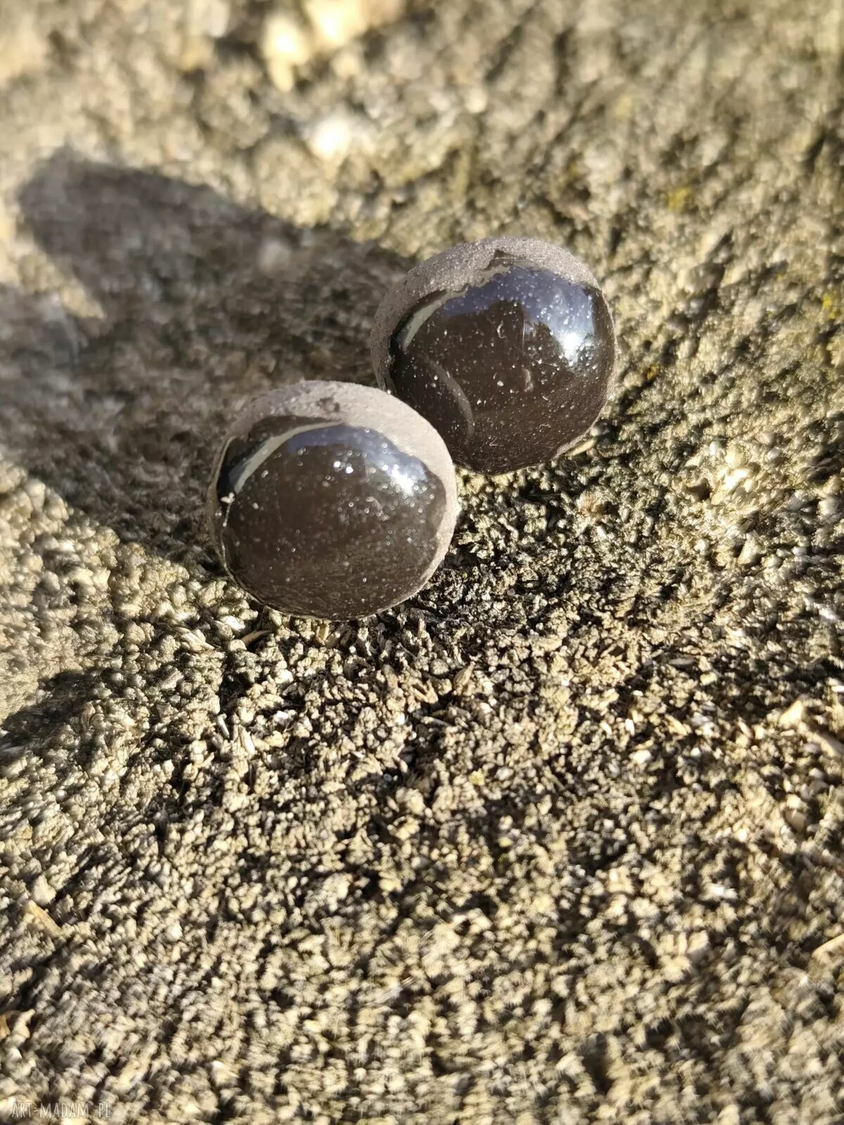 Czarne kolczyki ceramiczne handmade ze stalą chirurgiczną