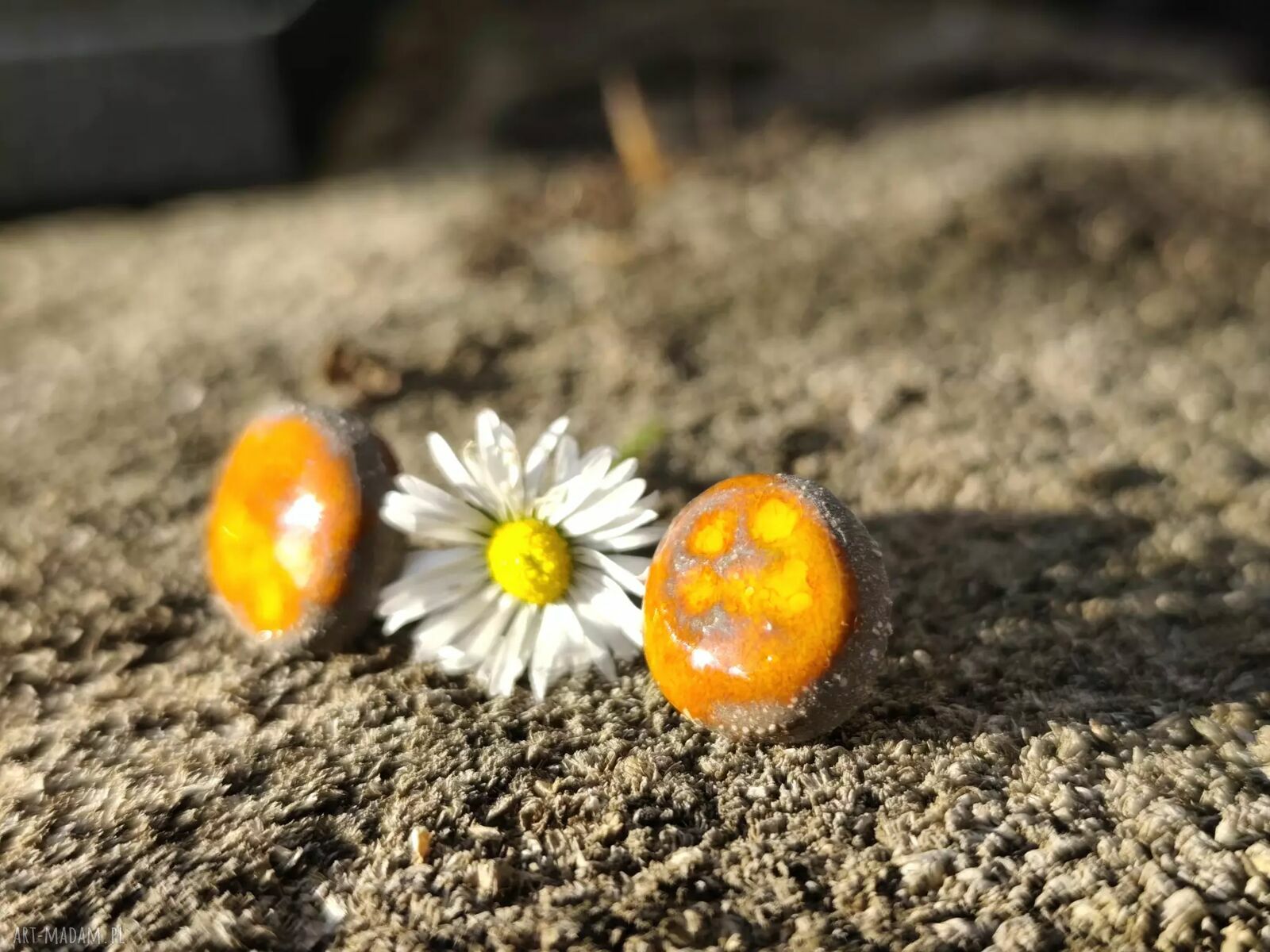 Pomarańczowe kolczyki ceramiczne handmade