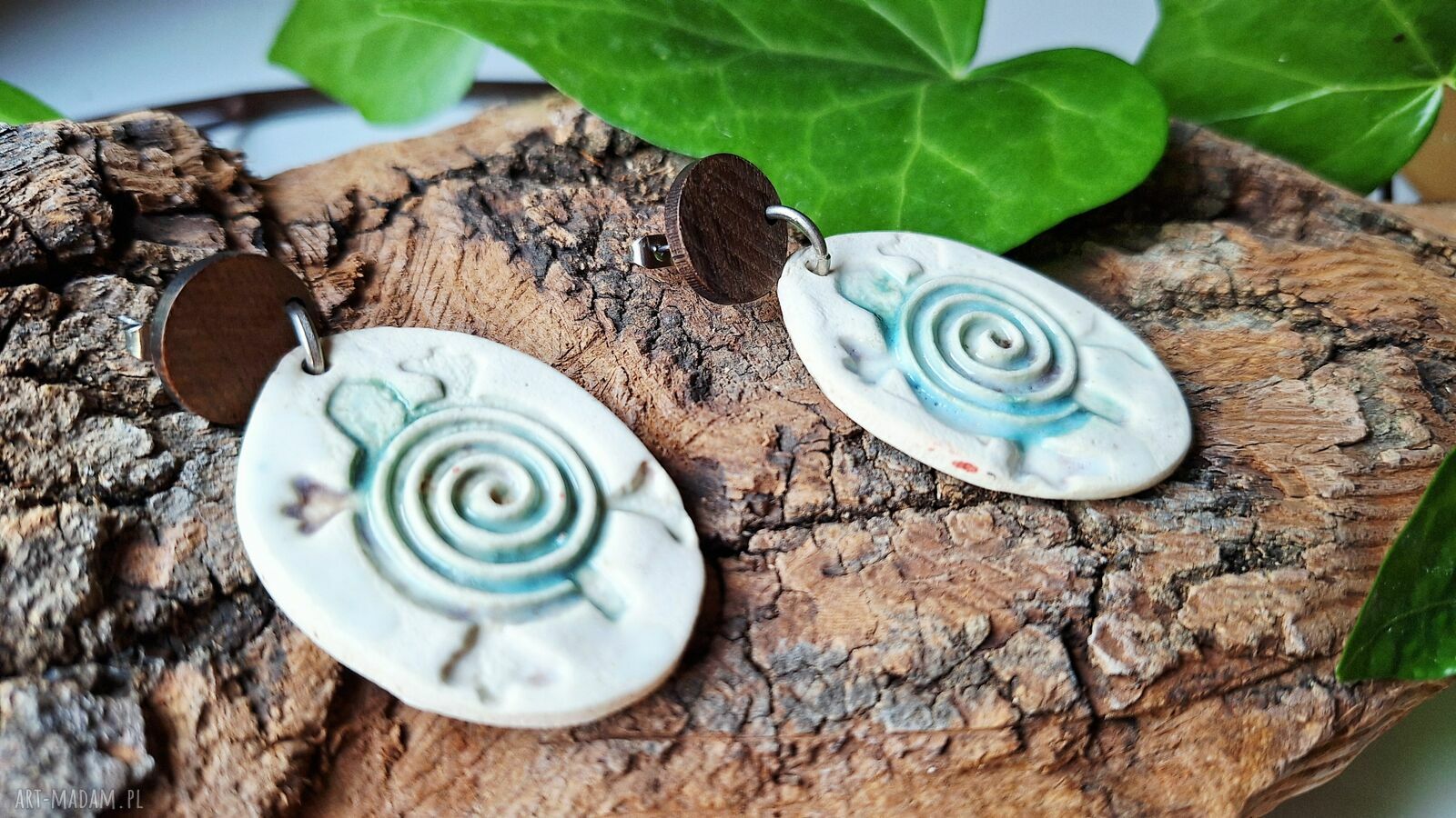 Kolczyki ceramiczne "Spirala Życia" - ręcznie robiony amulet szczęścia