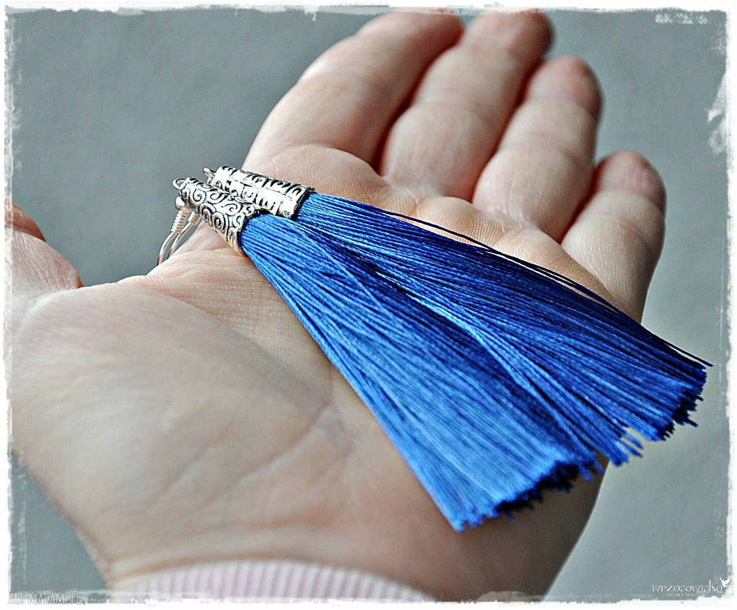 Kolczyki chwosty granatowe handmade