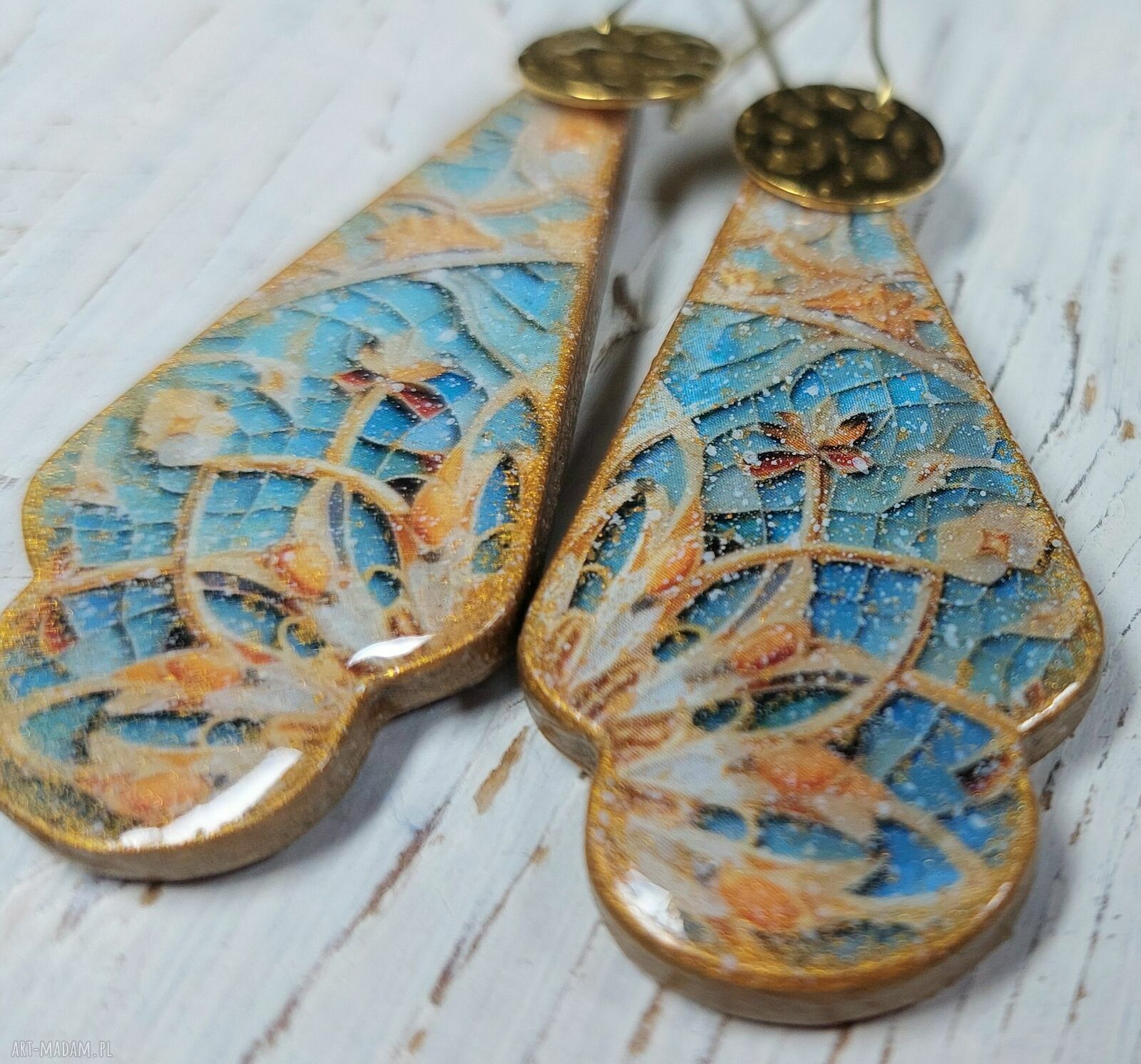 Kolczyki decoupage Orient z żywicy - turkus, biel i złoto