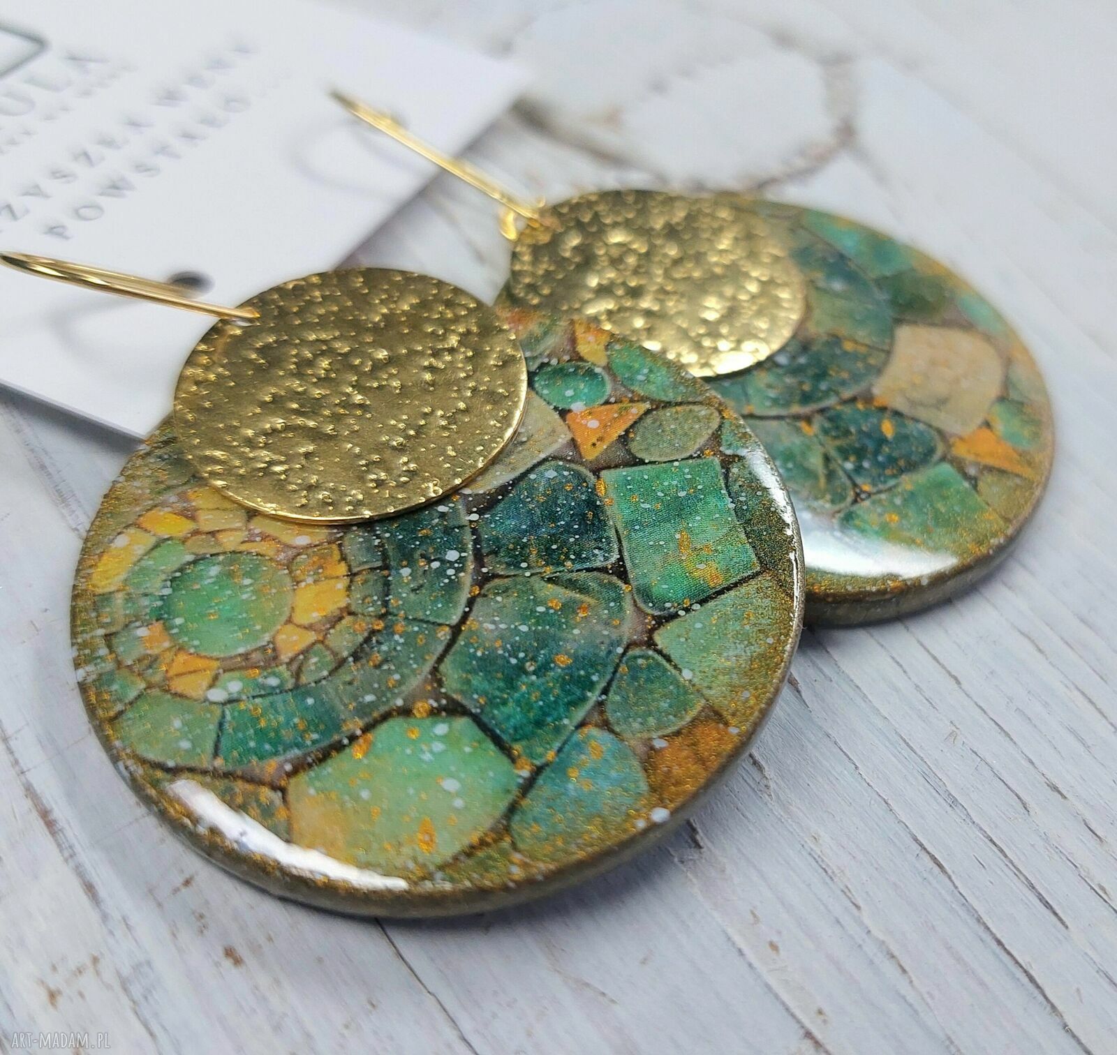 Kolczyki decoupage z żywicą - zielone koła