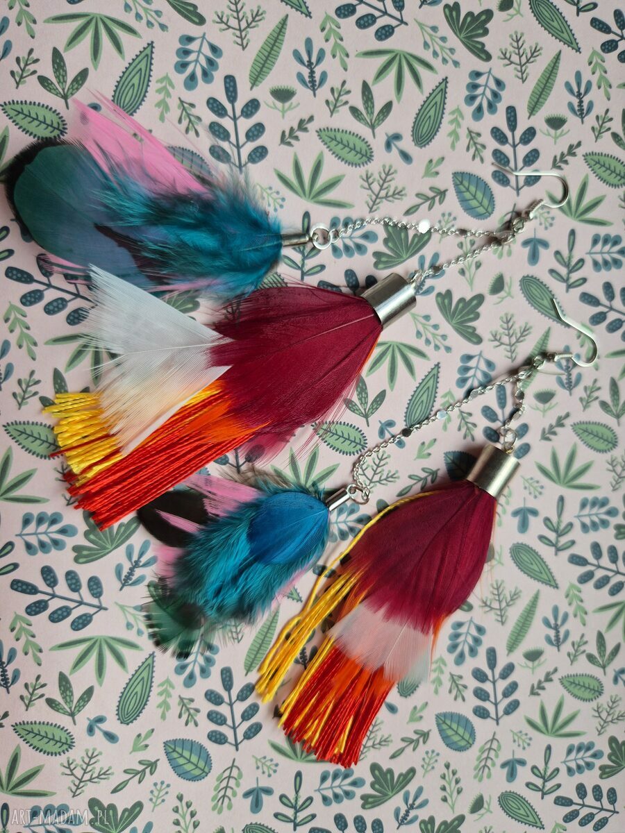 Kolczyki długie pióra kolorowe - lekkie i zachwycające boho