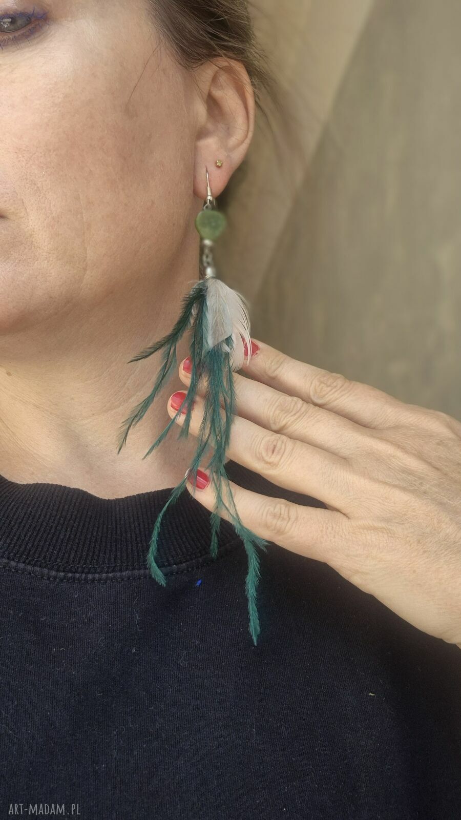Lekkie kolczyki boho Ruda Klara z piórami i kamieniami