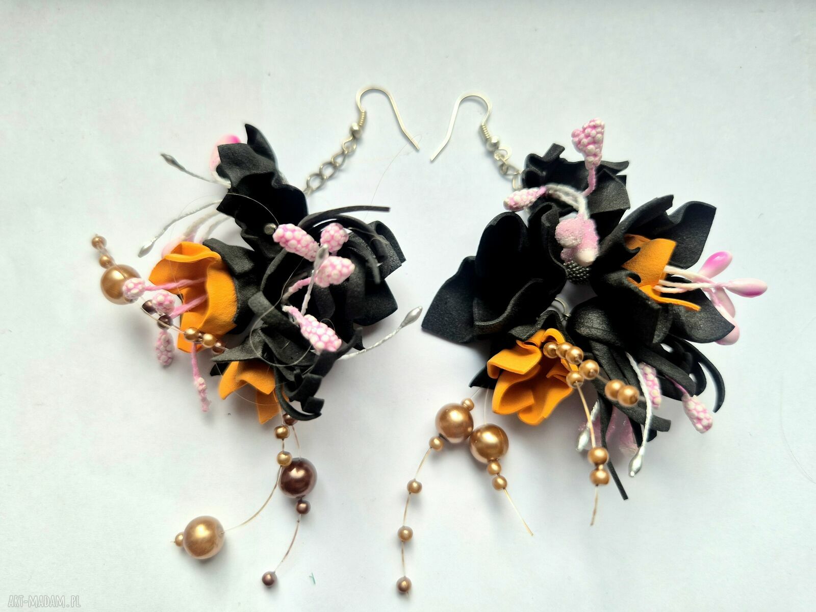 Kolorowe, lekkie kolczyki handmade w czerni, różu i oranżu