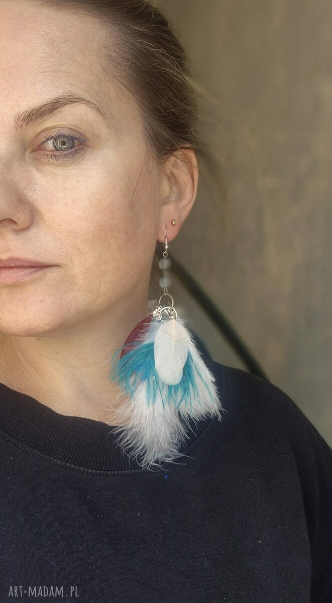 Kolczyki Boho z Koralików i Piór - Lekkie, Bardzo Widowiskowe na Imprezę