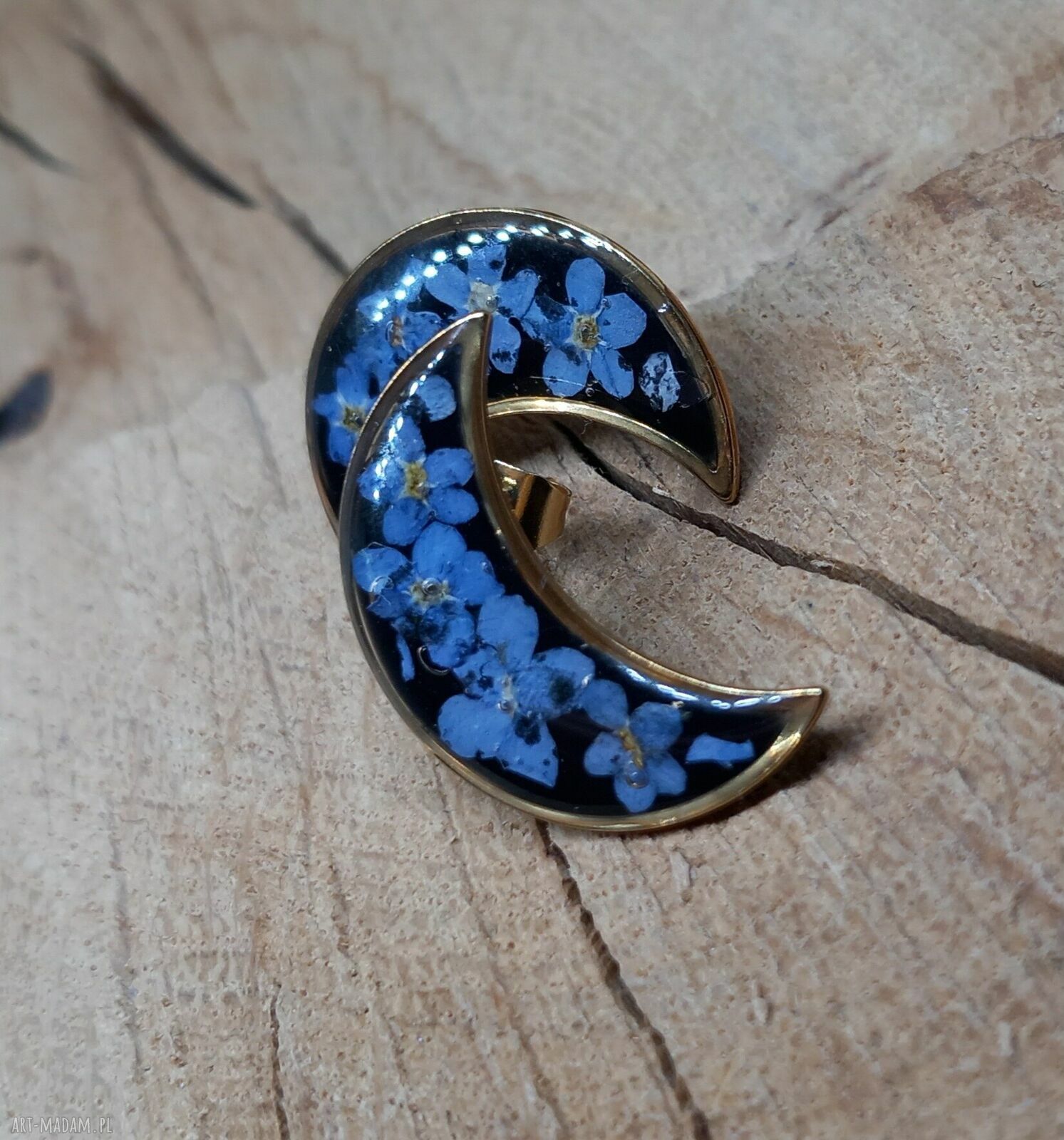 Kolczyki Księżyce z Niezapominajkami - Moon Resin sztyfty, stal szlachetna