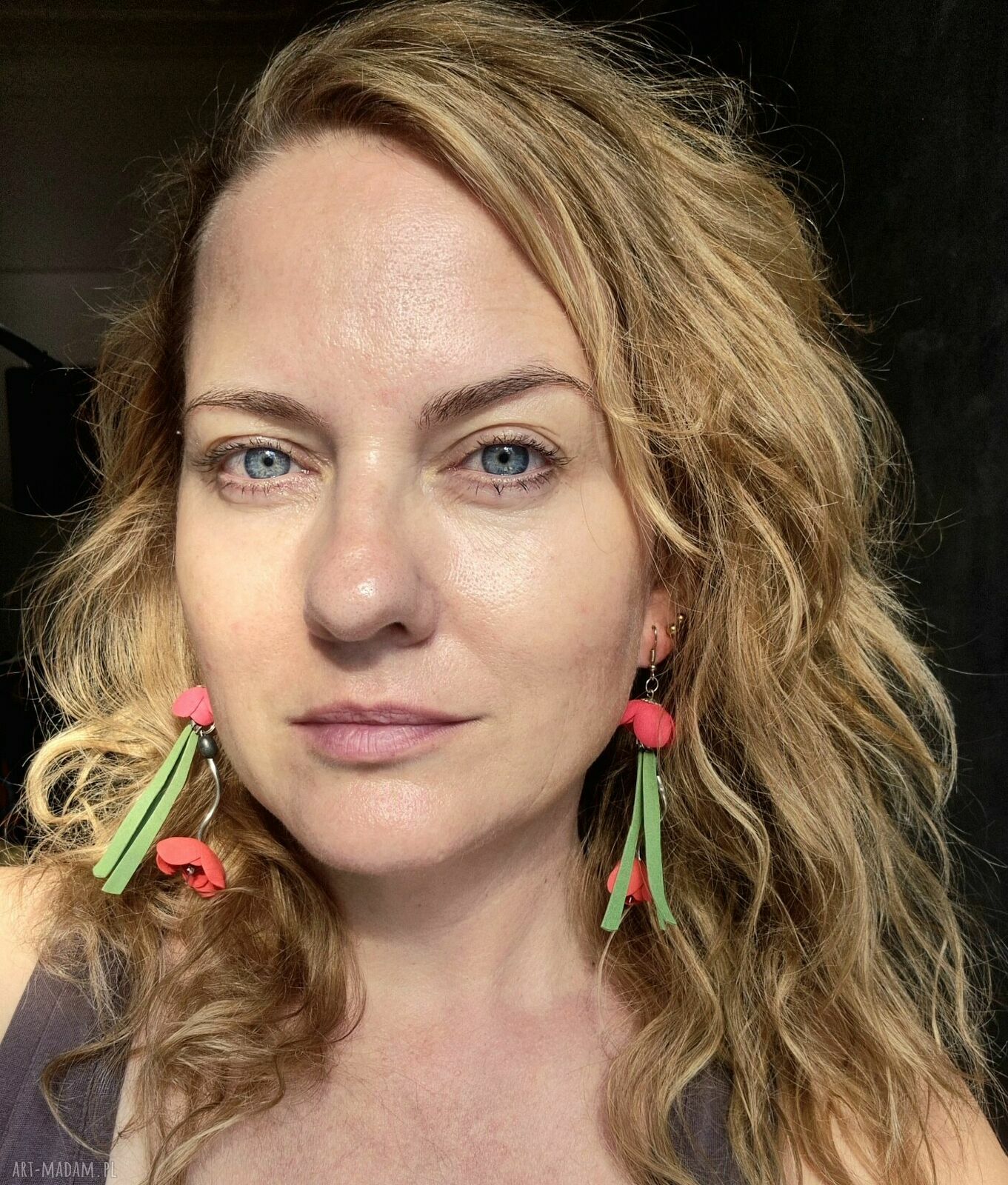 Kolczyki w czerwone maki - lekkie boho, które zachwyca