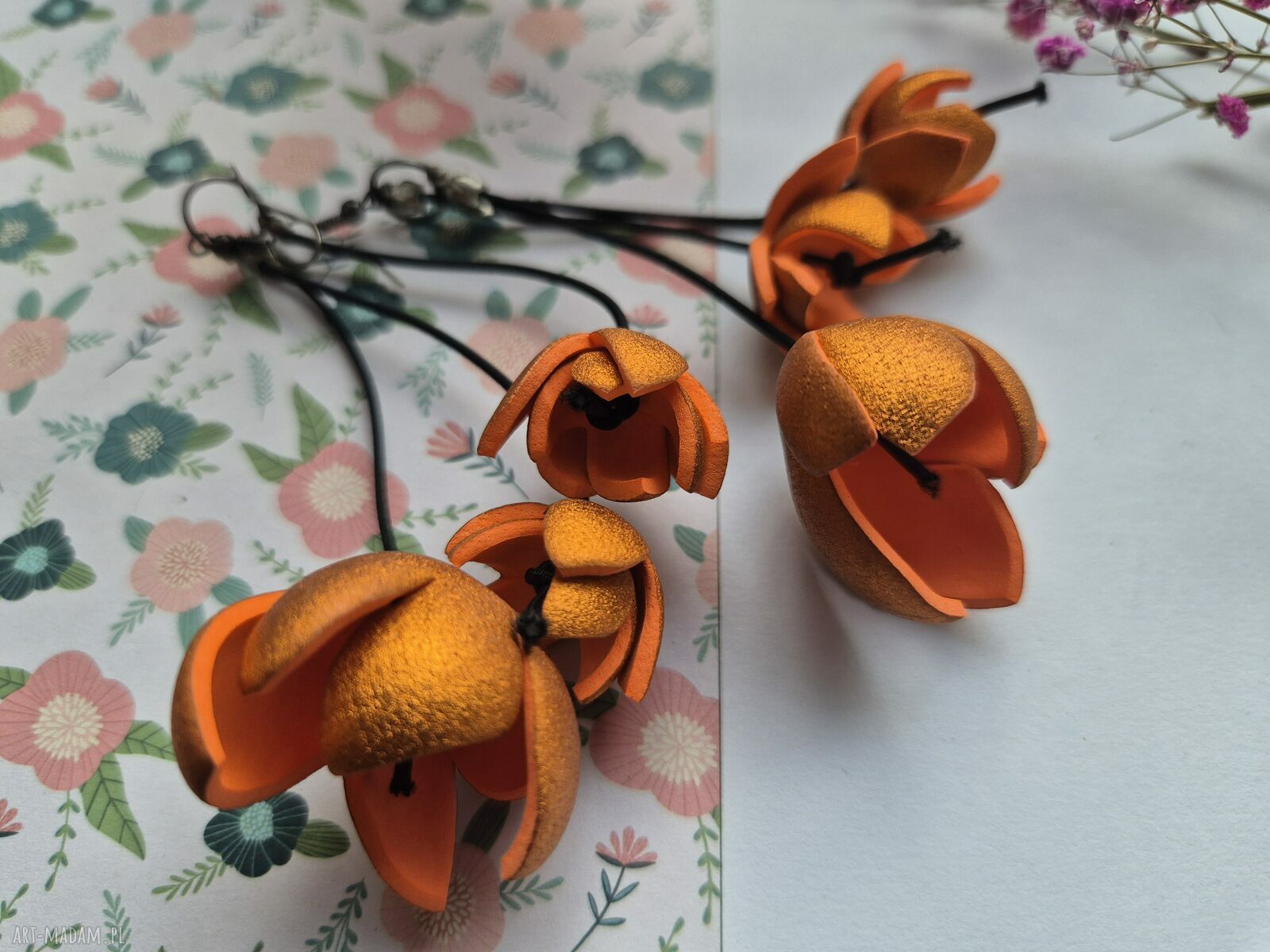 Kolczyki kwiaty lekkie jak mgła - zwracają uwagę, handmade Ruda Klara