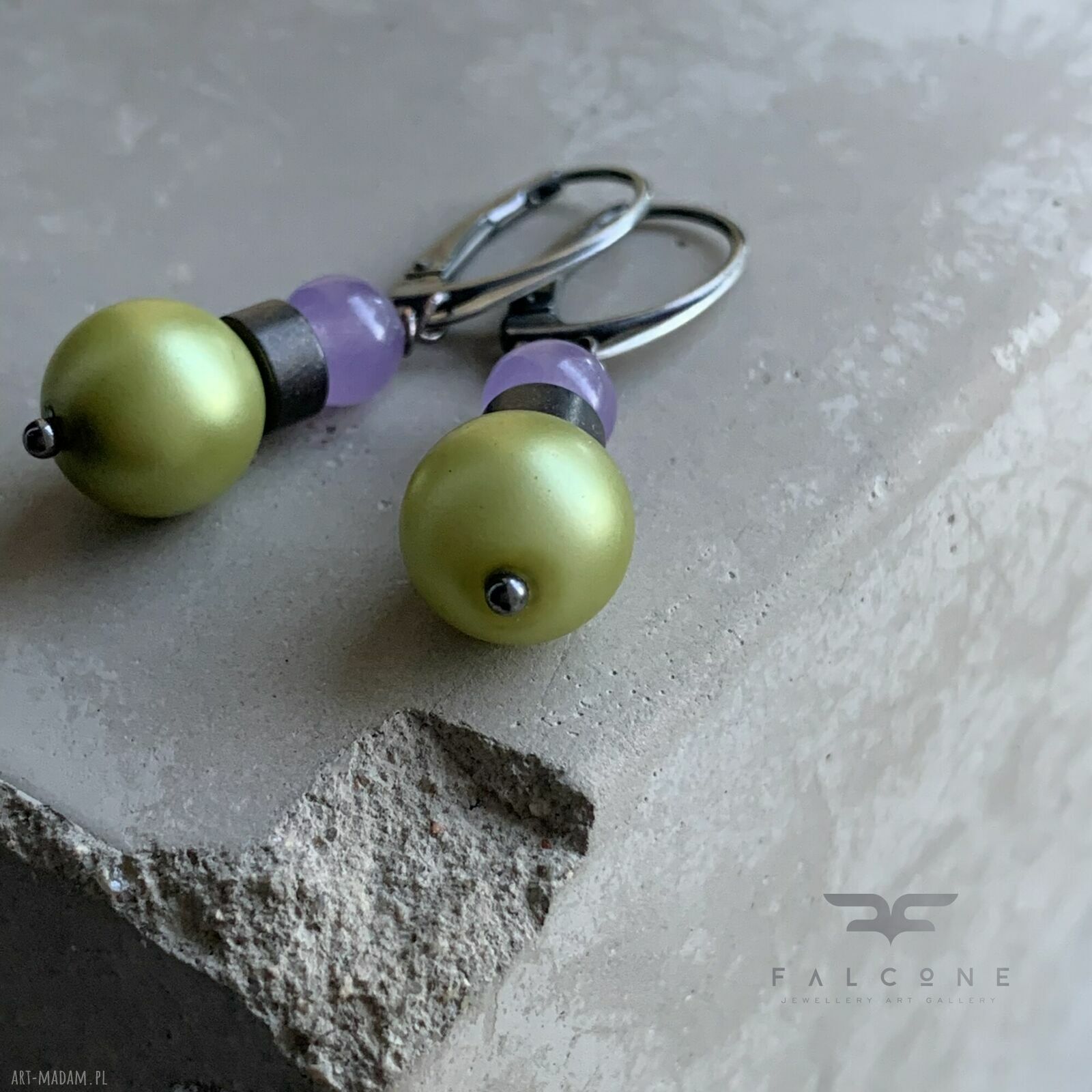 <h1>Kolczyki Lavender & Pistachio - delikatna biżuteria handmade z jadeitem i szklanymi perłami</h1>