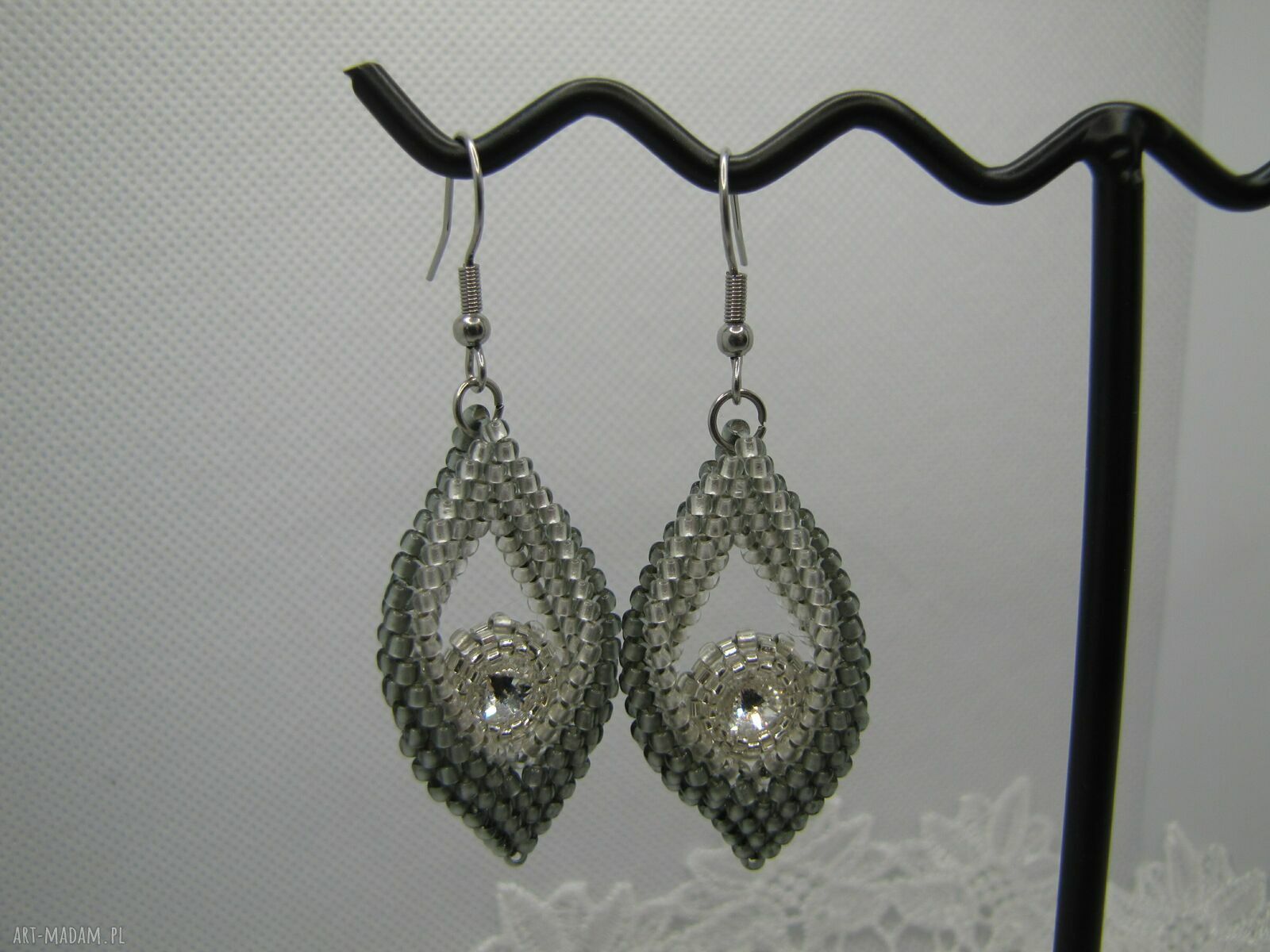 Kolczyki romby z kryształkami Swarovski
