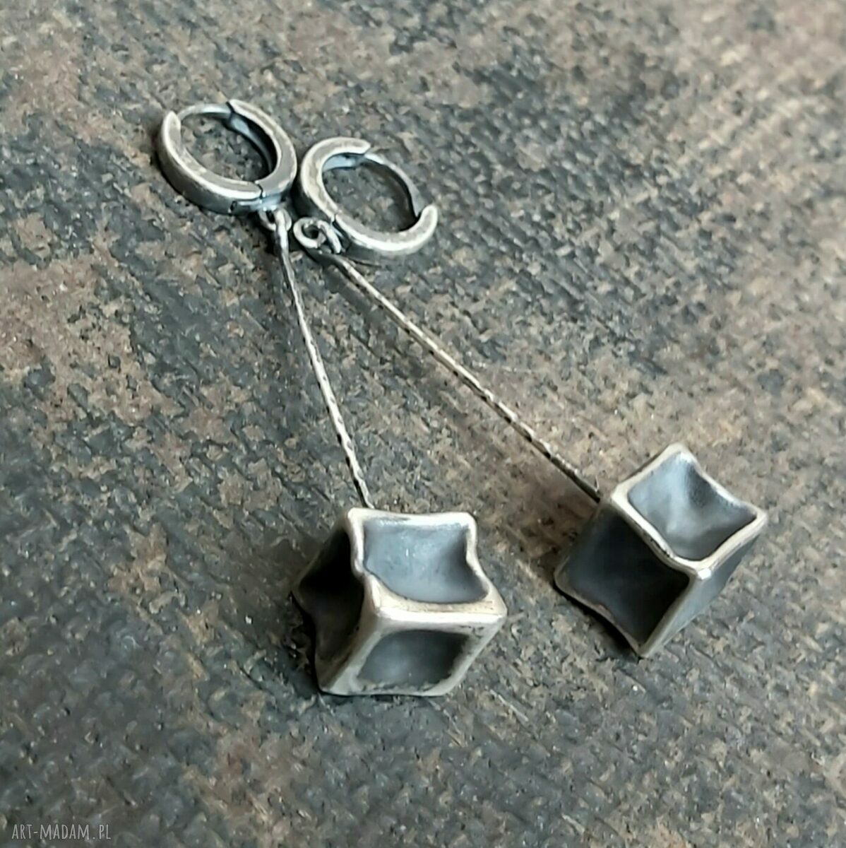 Kolczyki srebrne kostki Hand Made