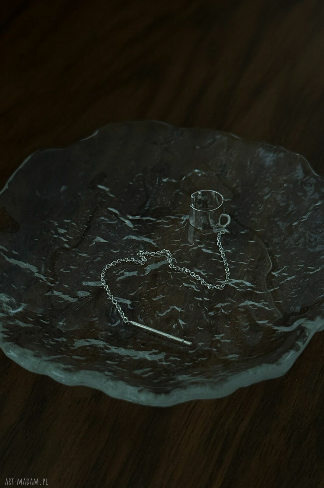 kolczyki: Srebrny nausznica z przewlekanym łańcuszkiem HandMade