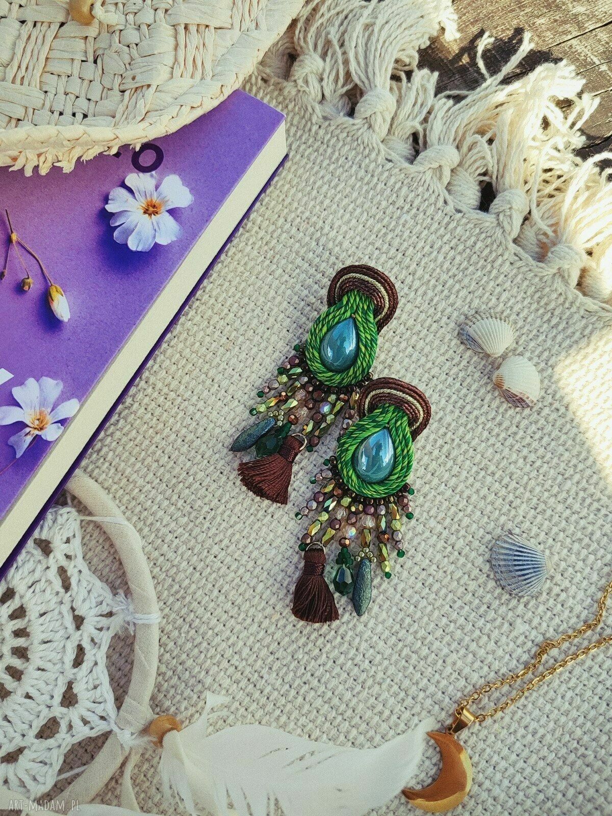 Kolczyki sutasz boho chic z ceramicznym elementem
