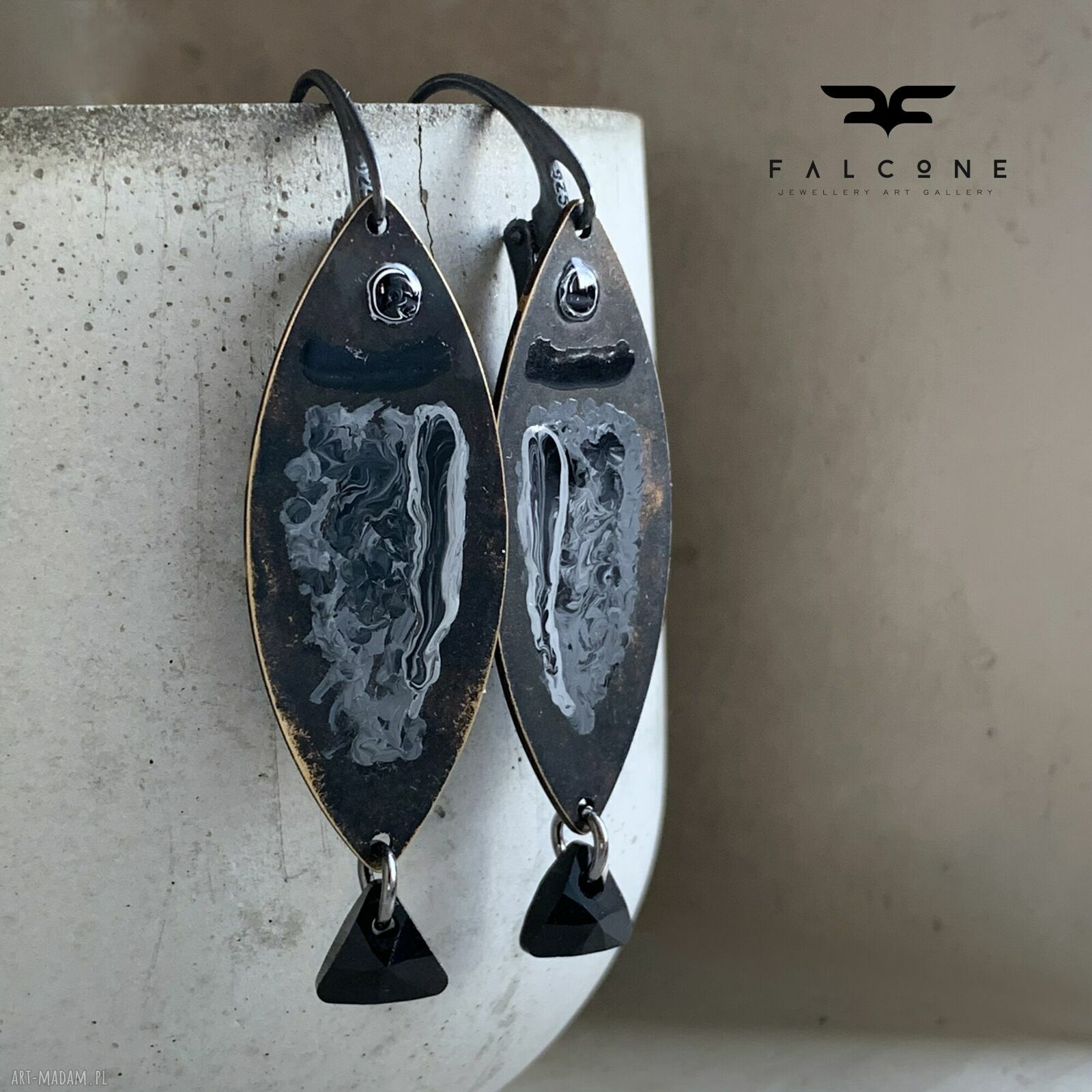 Kolczyki White & Black - Dark Ash Fish