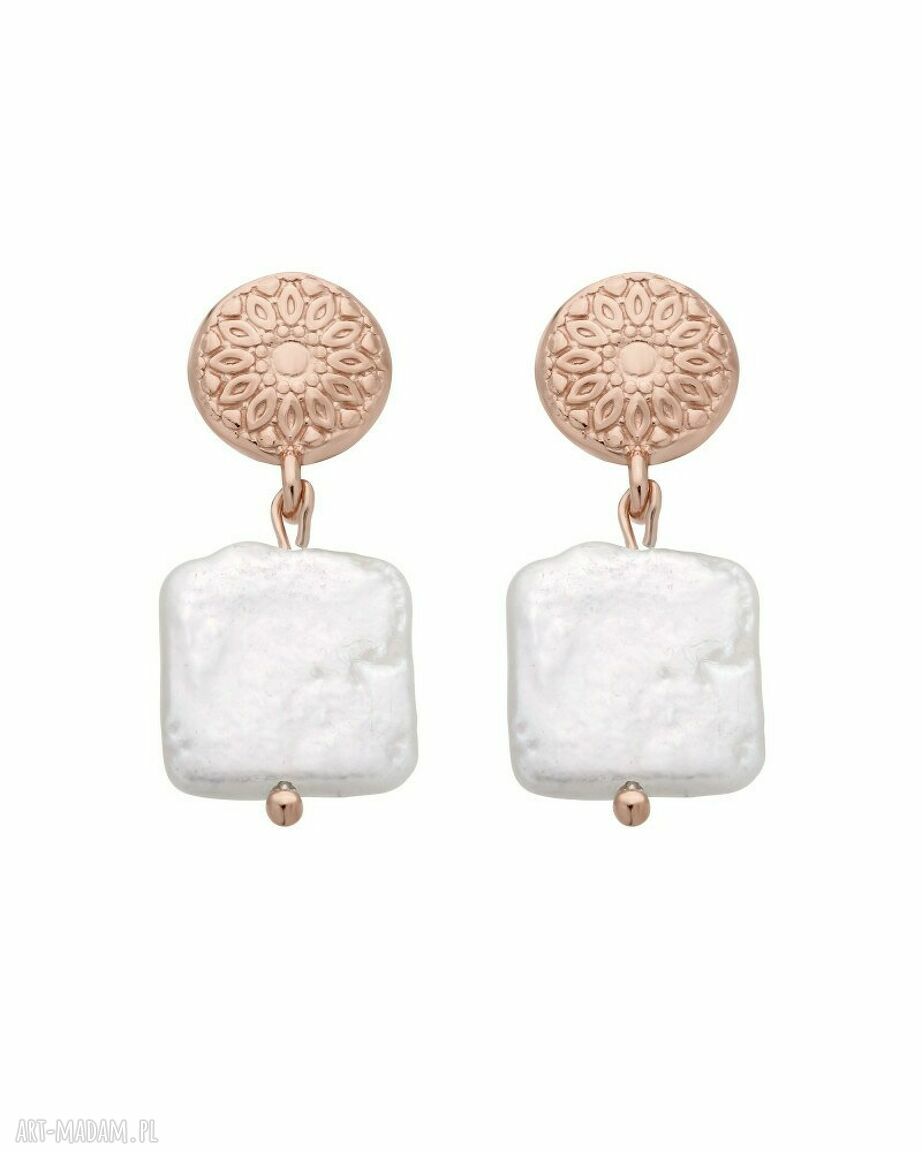 Kolczyki różowego złota naturalnymi perłami perły kwadraty