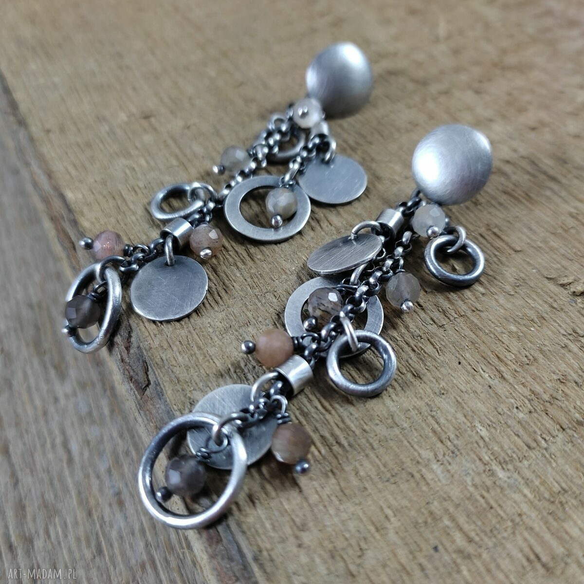 Kolczyki - zawieszki z kamieniem słonecznym