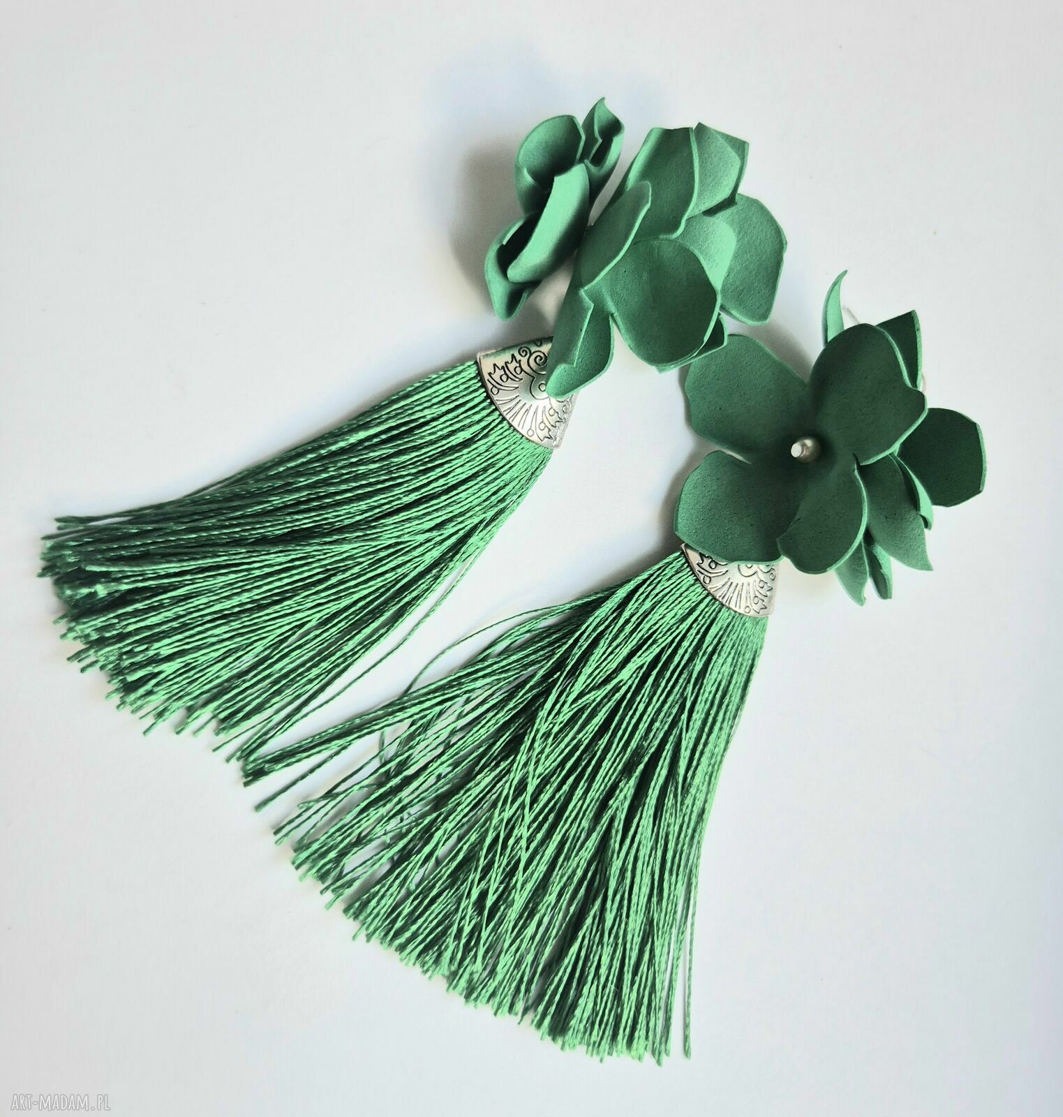 Kolczyki zielone duże chwosty handmade boho