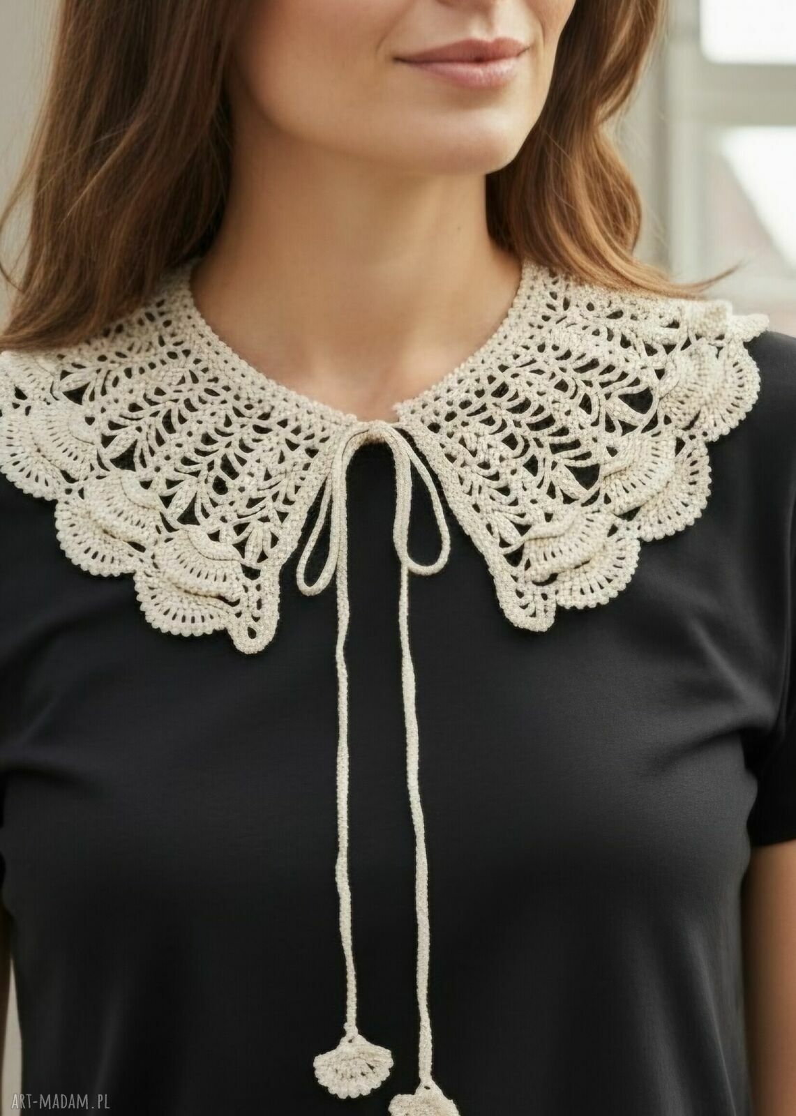 Kołnierzyk retro beżowy szydełkiem szyję prezent koronka
