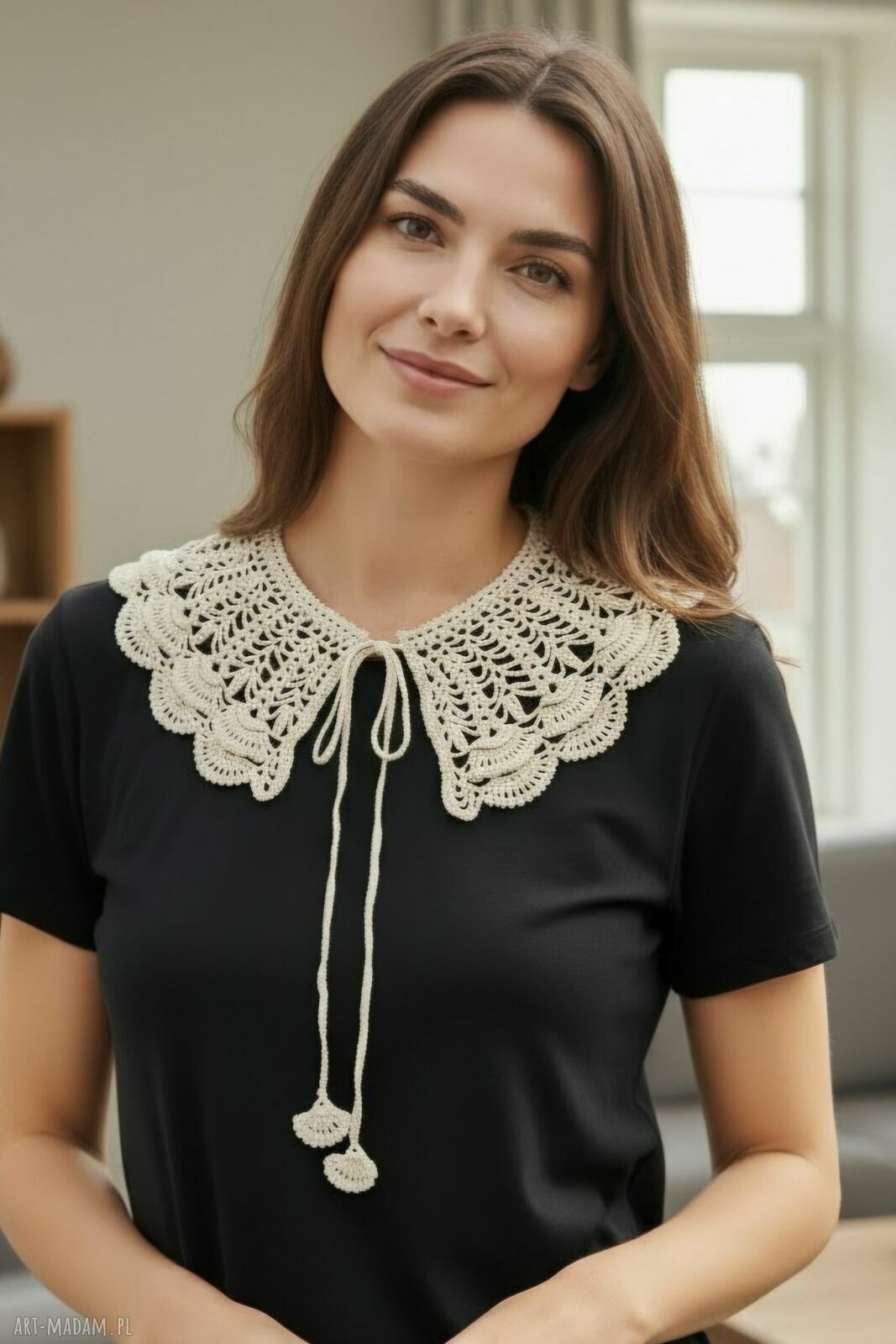 Kołnierzyk retro beżowy szydełkiem szyję prezent koronka